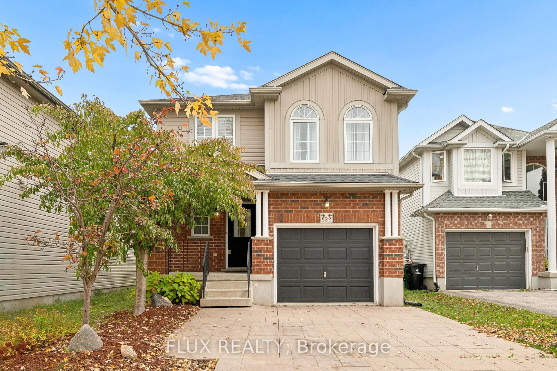 Photo 2 of 822 Whitecap Street, Waterloo, Eastbridge — HOMEH