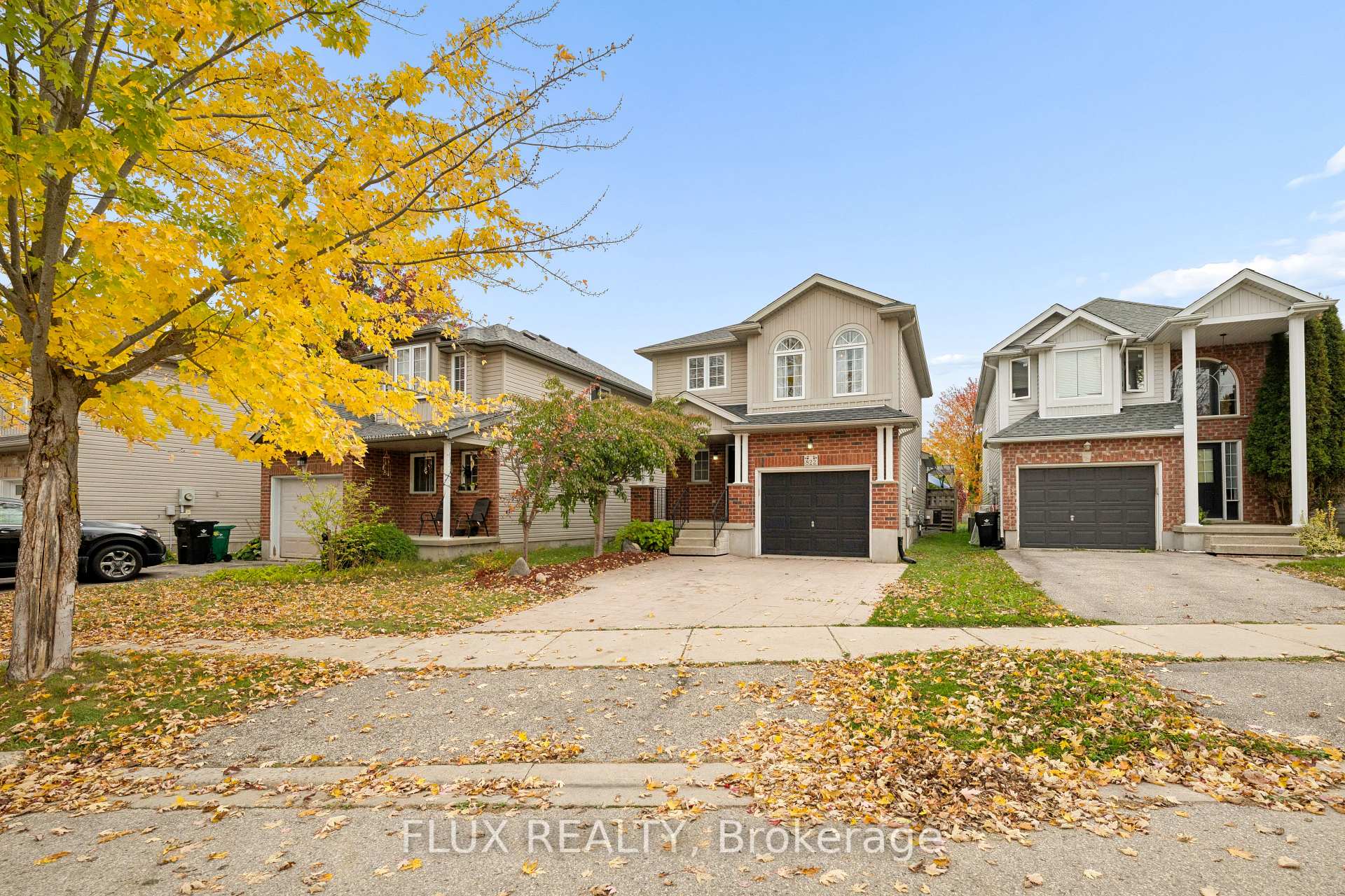 Photo 3 of 822 Whitecap Street, Waterloo, Eastbridge — HOMEH