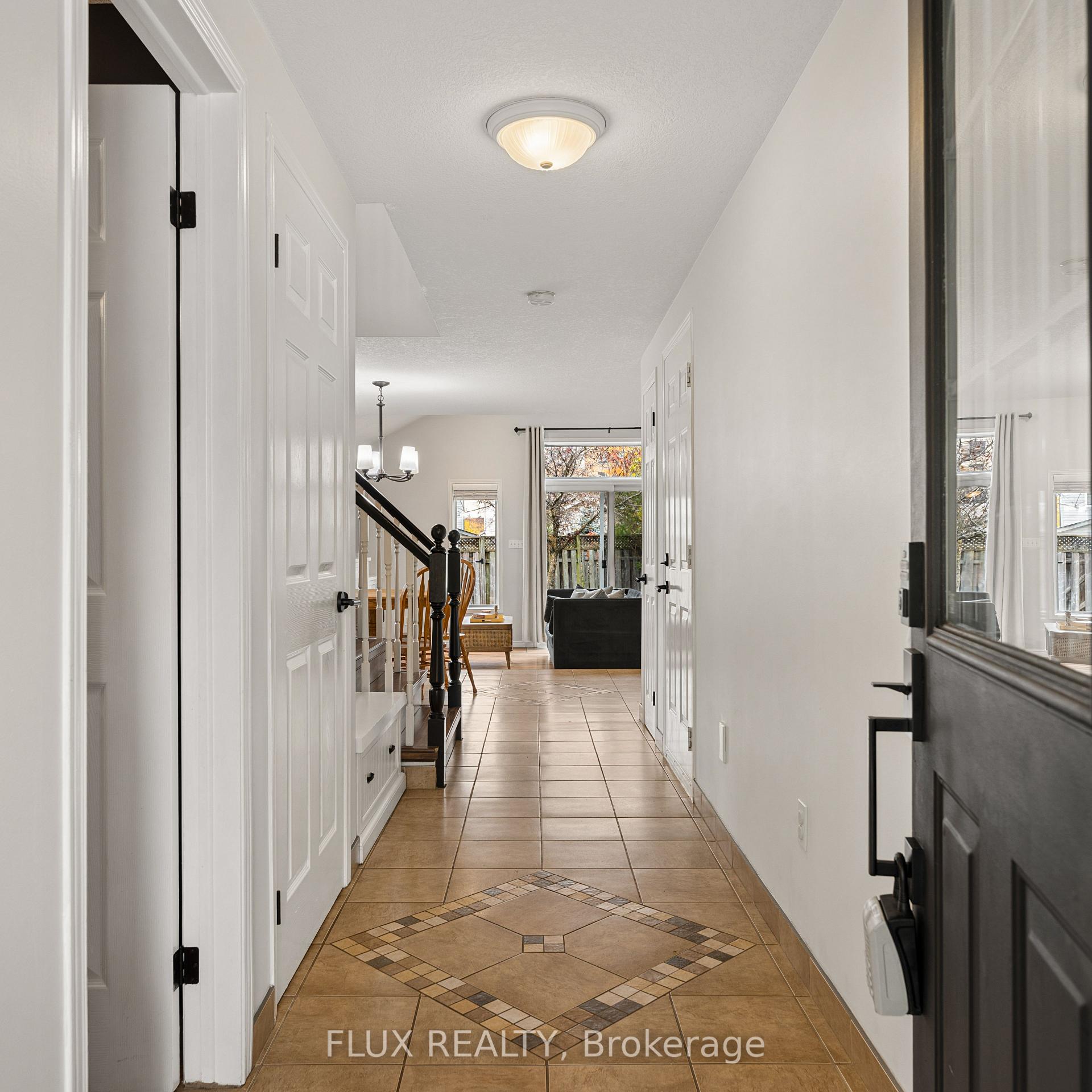 Photo 5 of 822 Whitecap Street, Waterloo, Eastbridge — HOMEH