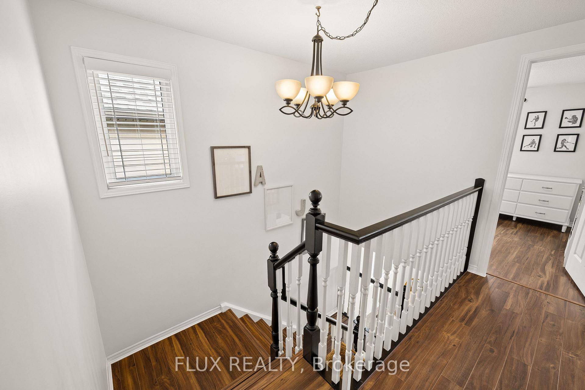 Photo 21 of 822 Whitecap Street, Waterloo, Eastbridge — HOMEH