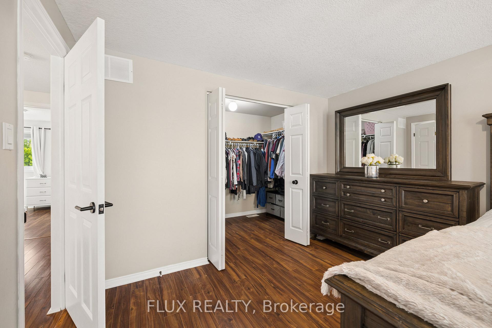Photo 23 of 822 Whitecap Street, Waterloo, Eastbridge — HOMEH