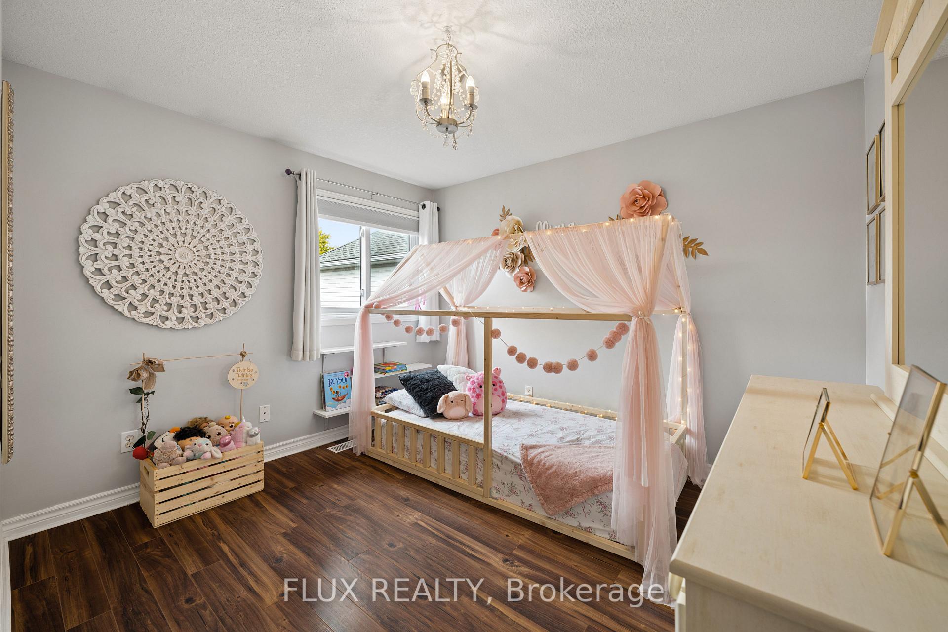 Photo 28 of 822 Whitecap Street, Waterloo, Eastbridge — HOMEH