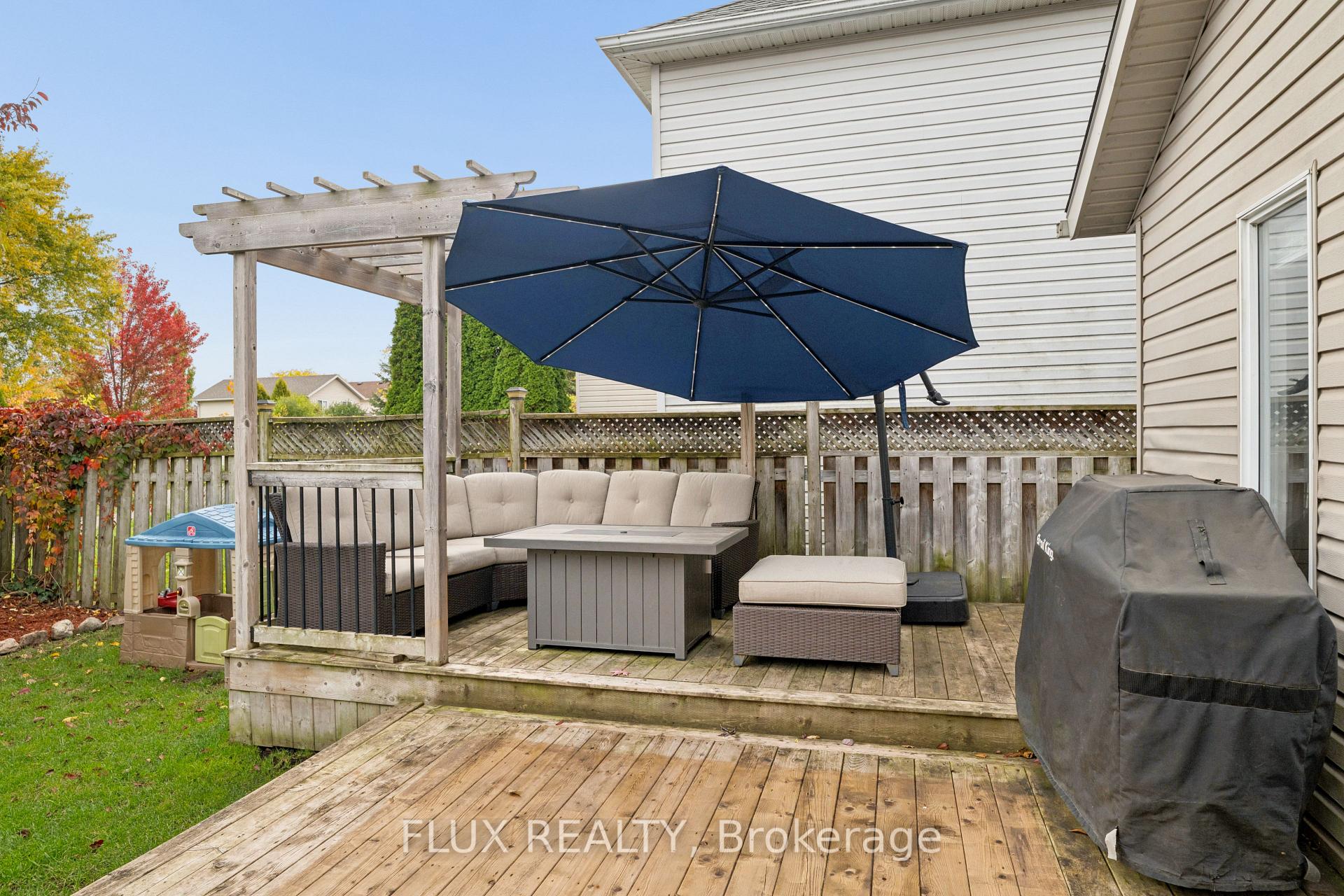 Photo 37 of 822 Whitecap Street, Waterloo, Eastbridge — HOMEH