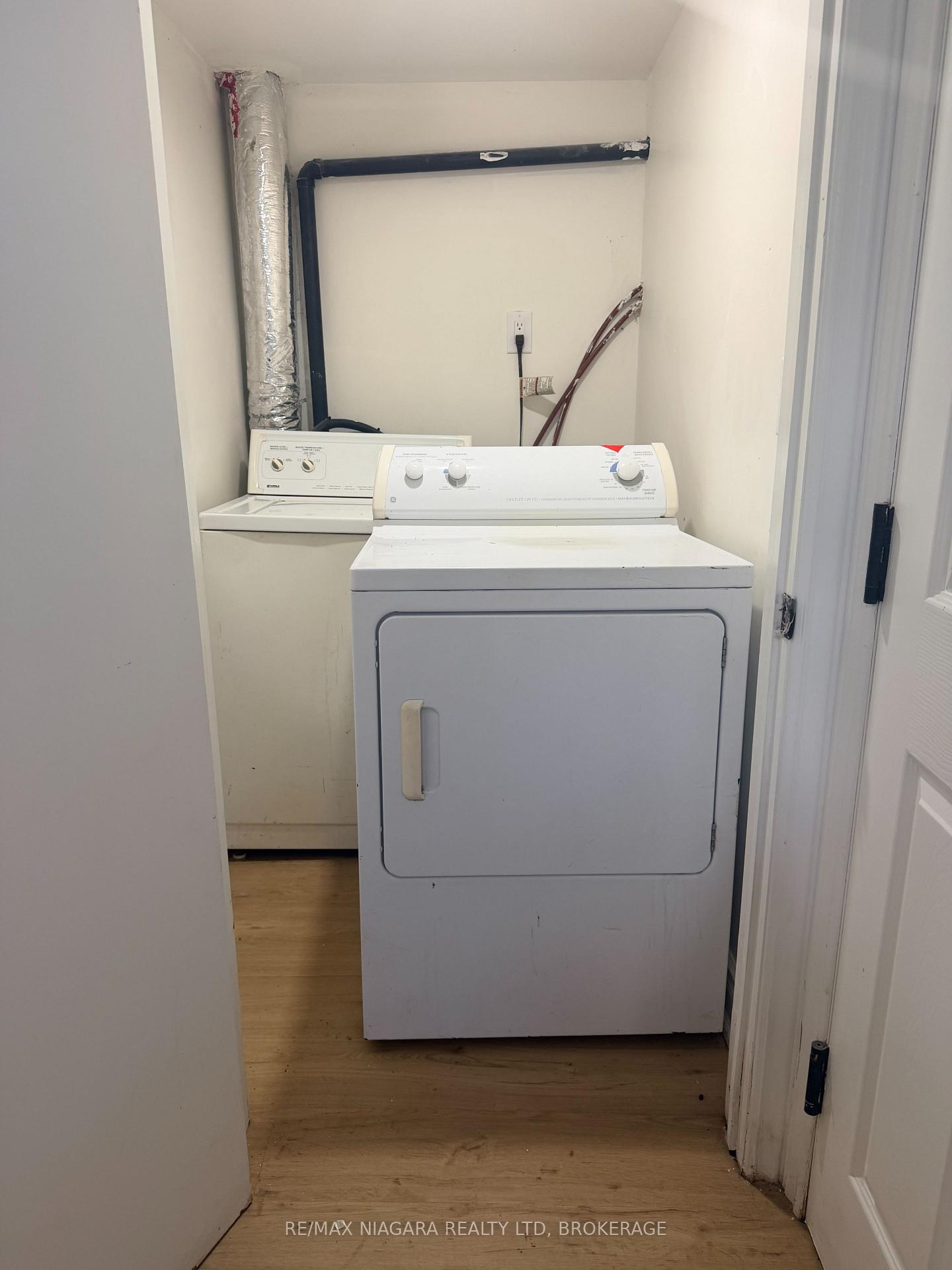 Photo 11 of Unit Lower Unit, 210 Mackan Street, Thorold, Allanburg/Thorold South — HOMEH