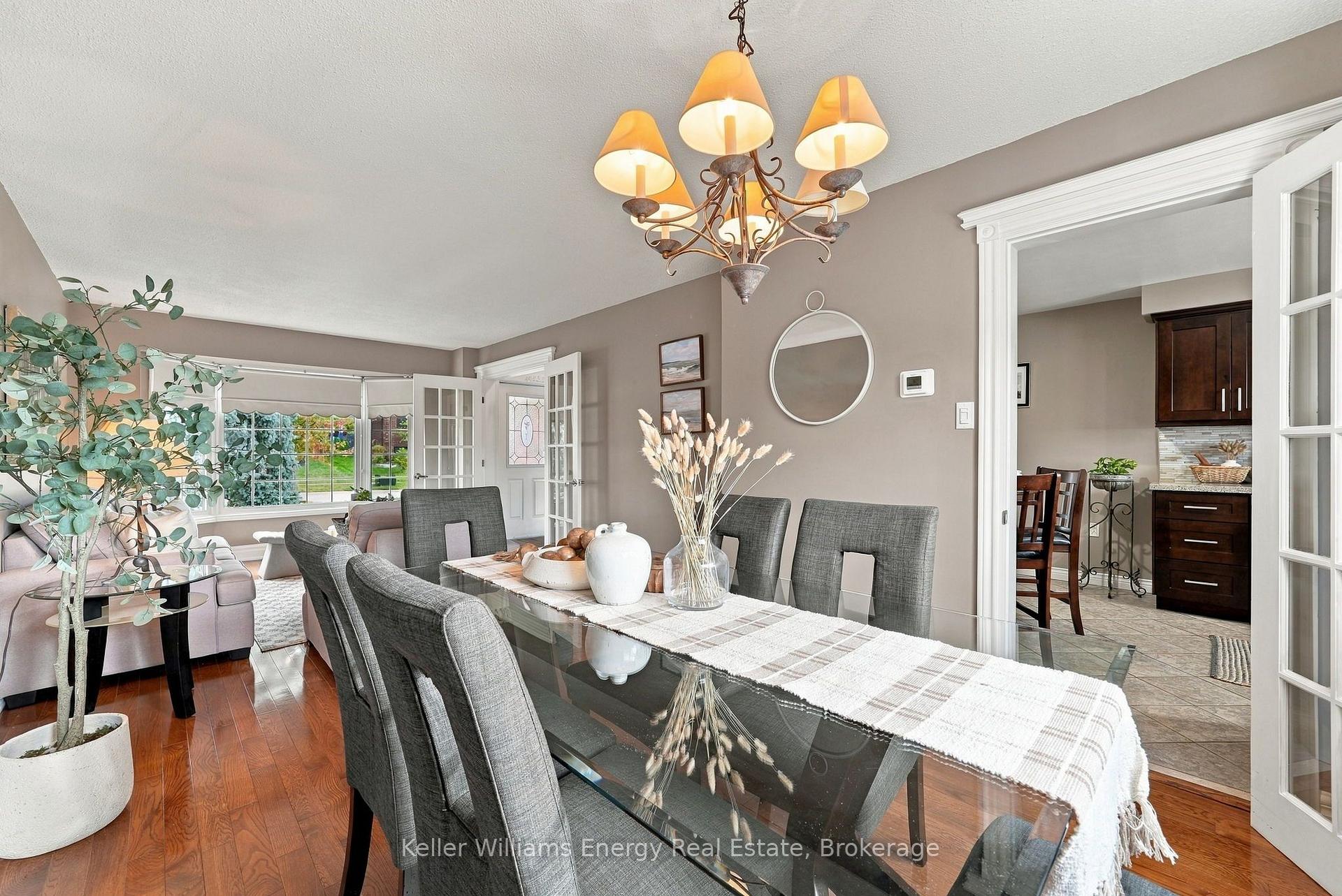 Photo 9 of 250 Glen Hill Drive, Whitby, Blue Grass Meadows — HOMEH