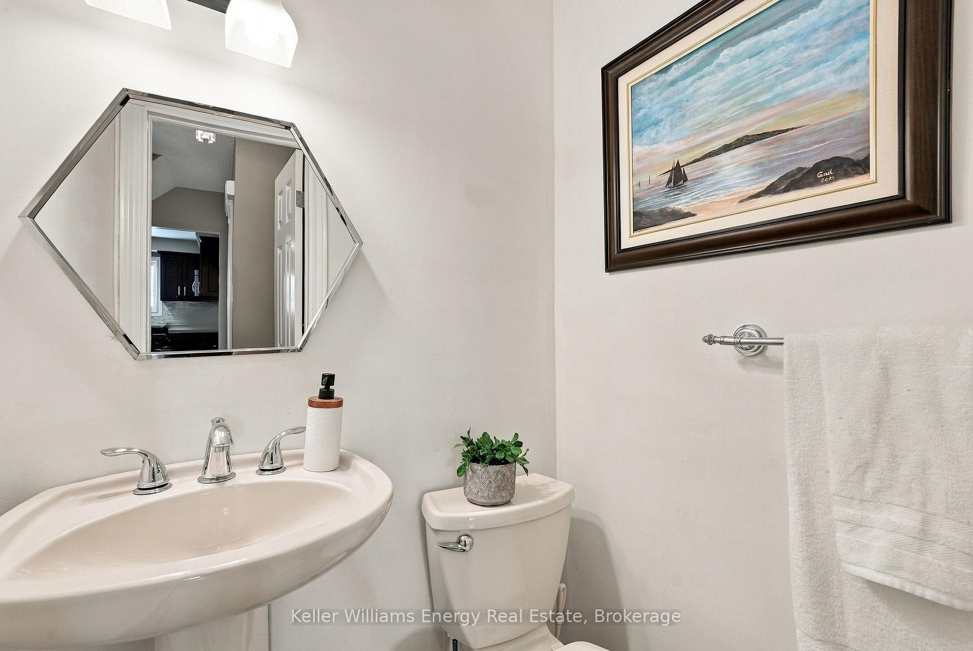 Photo 19 of 250 Glen Hill Drive, Whitby, Blue Grass Meadows — HOMEH