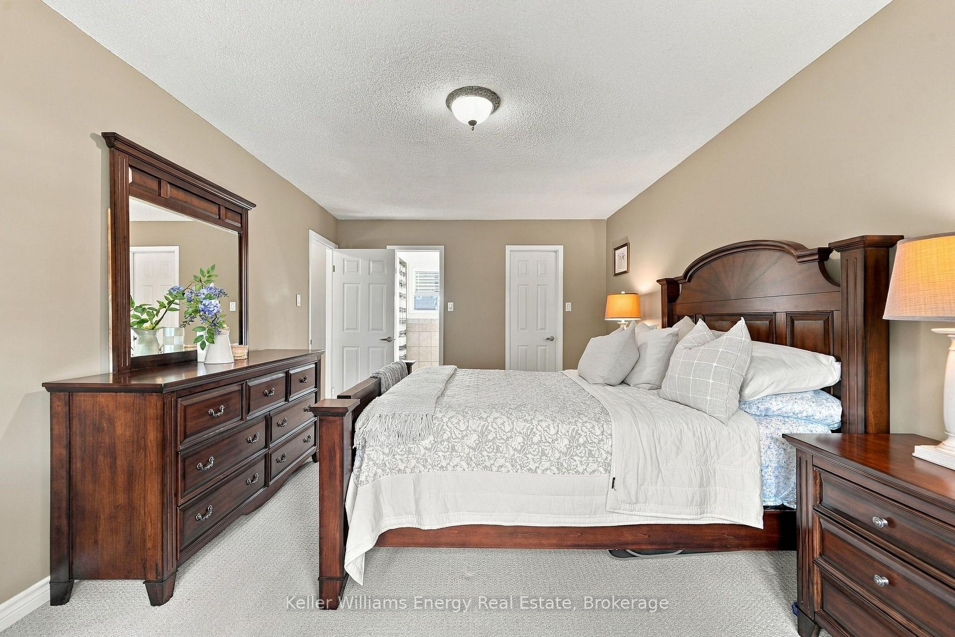 Photo 24 of 250 Glen Hill Drive, Whitby, Blue Grass Meadows — HOMEH