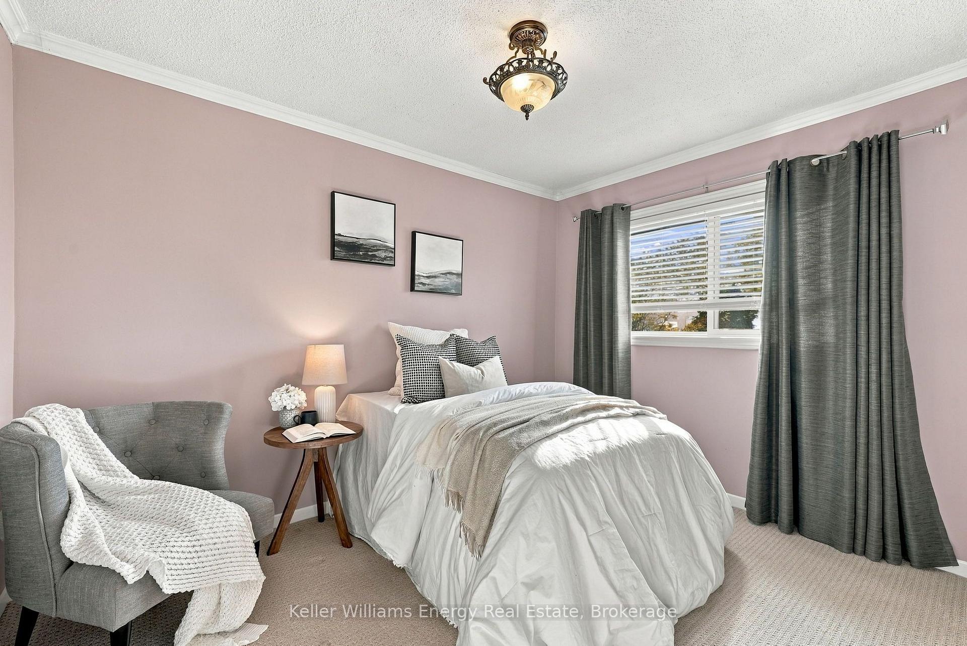 Photo 28 of 250 Glen Hill Drive, Whitby, Blue Grass Meadows — HOMEH