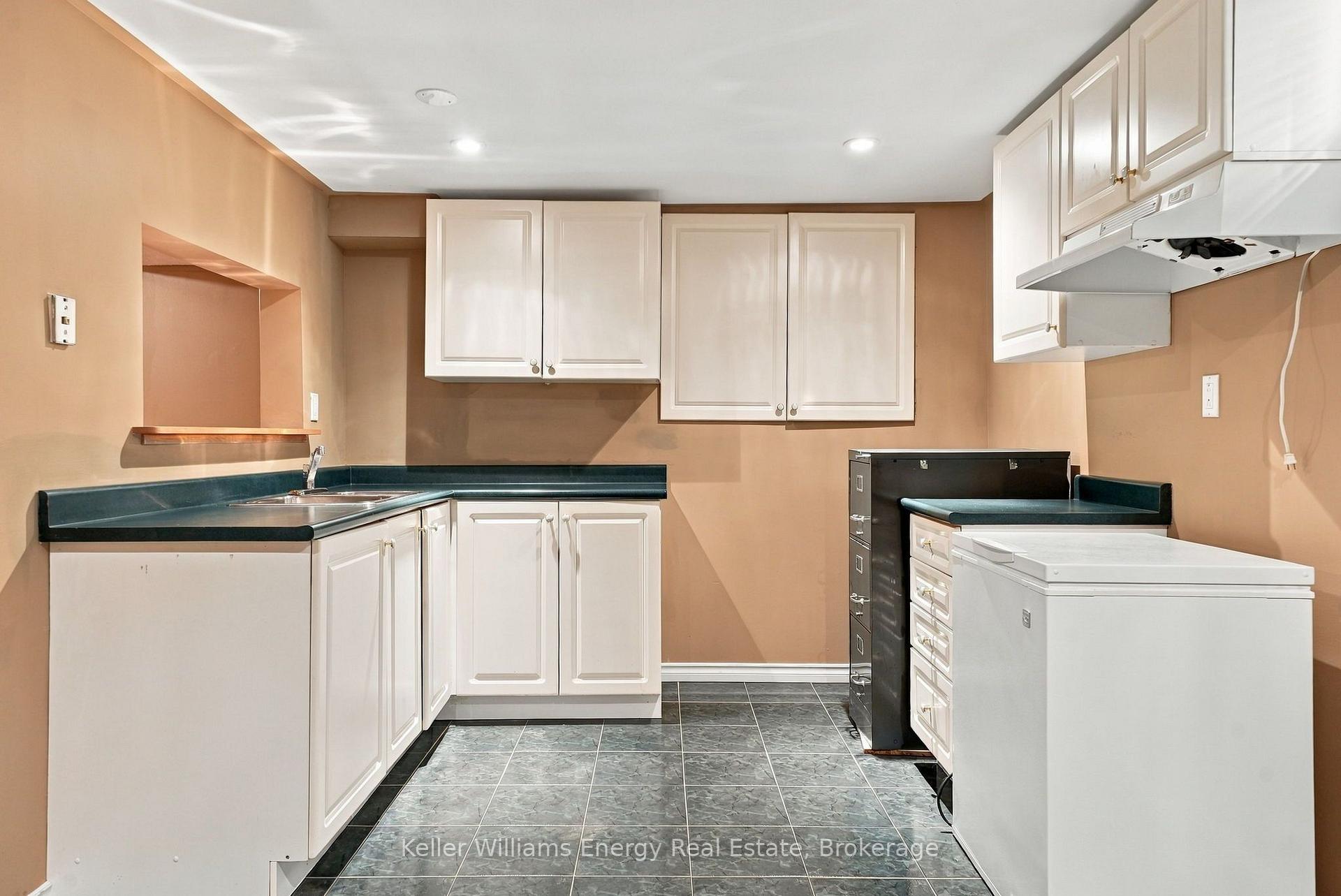 Photo 35 of 250 Glen Hill Drive, Whitby, Blue Grass Meadows — HOMEH