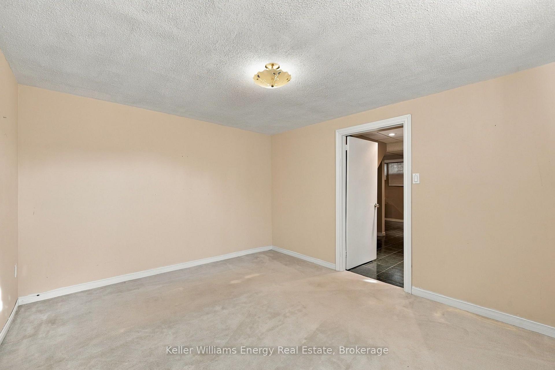 Photo 36 of 250 Glen Hill Drive, Whitby, Blue Grass Meadows — HOMEH