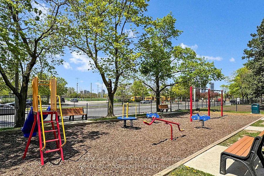 Photo 25 of Unit 2108, 735 Don Mills Rd, Toronto, Flemingdon Park — HOMEH