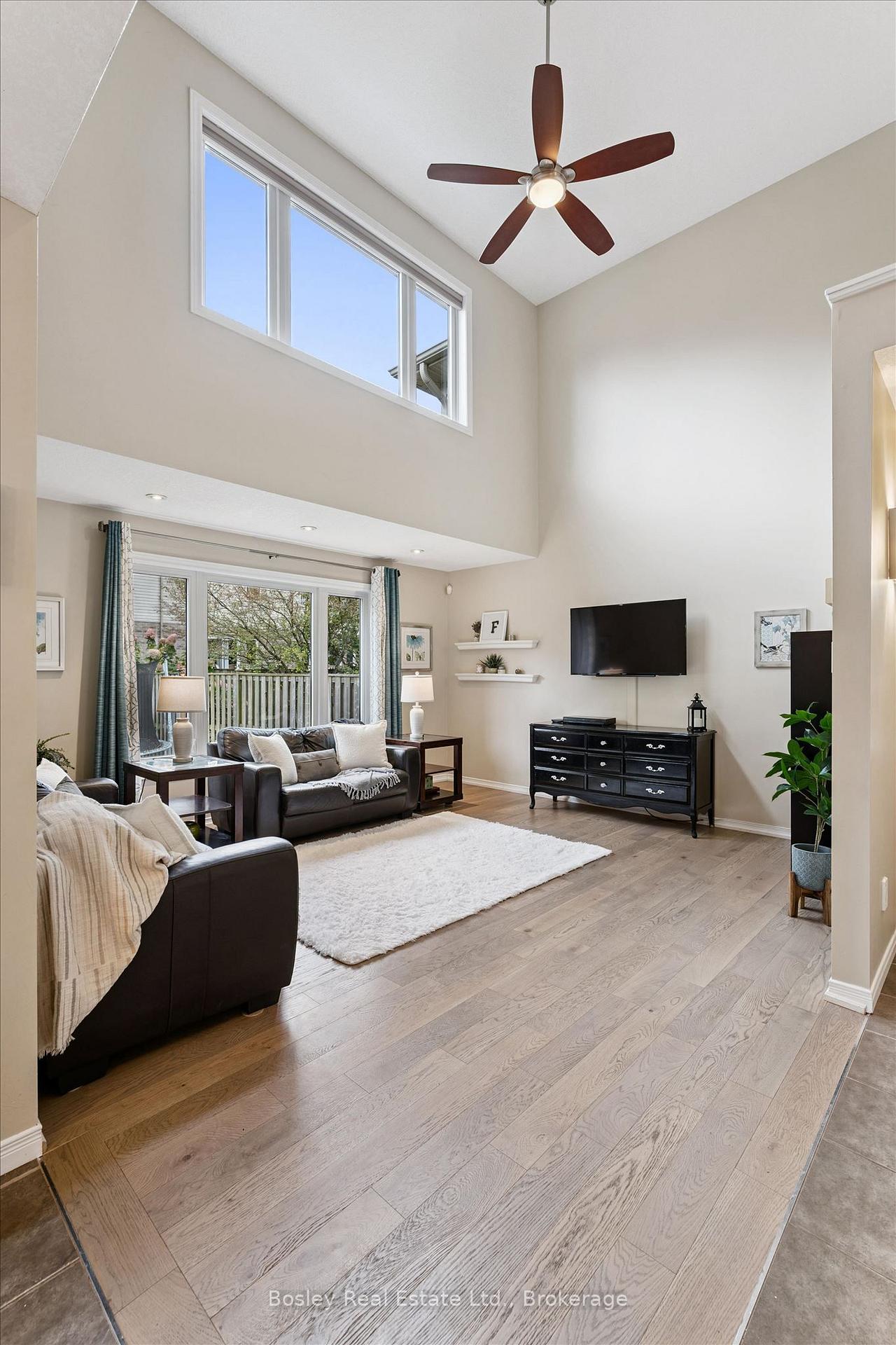 Photo 8 of 8 Walker Way, Guelph, Pineridge/Westminster Woods — HOMEH