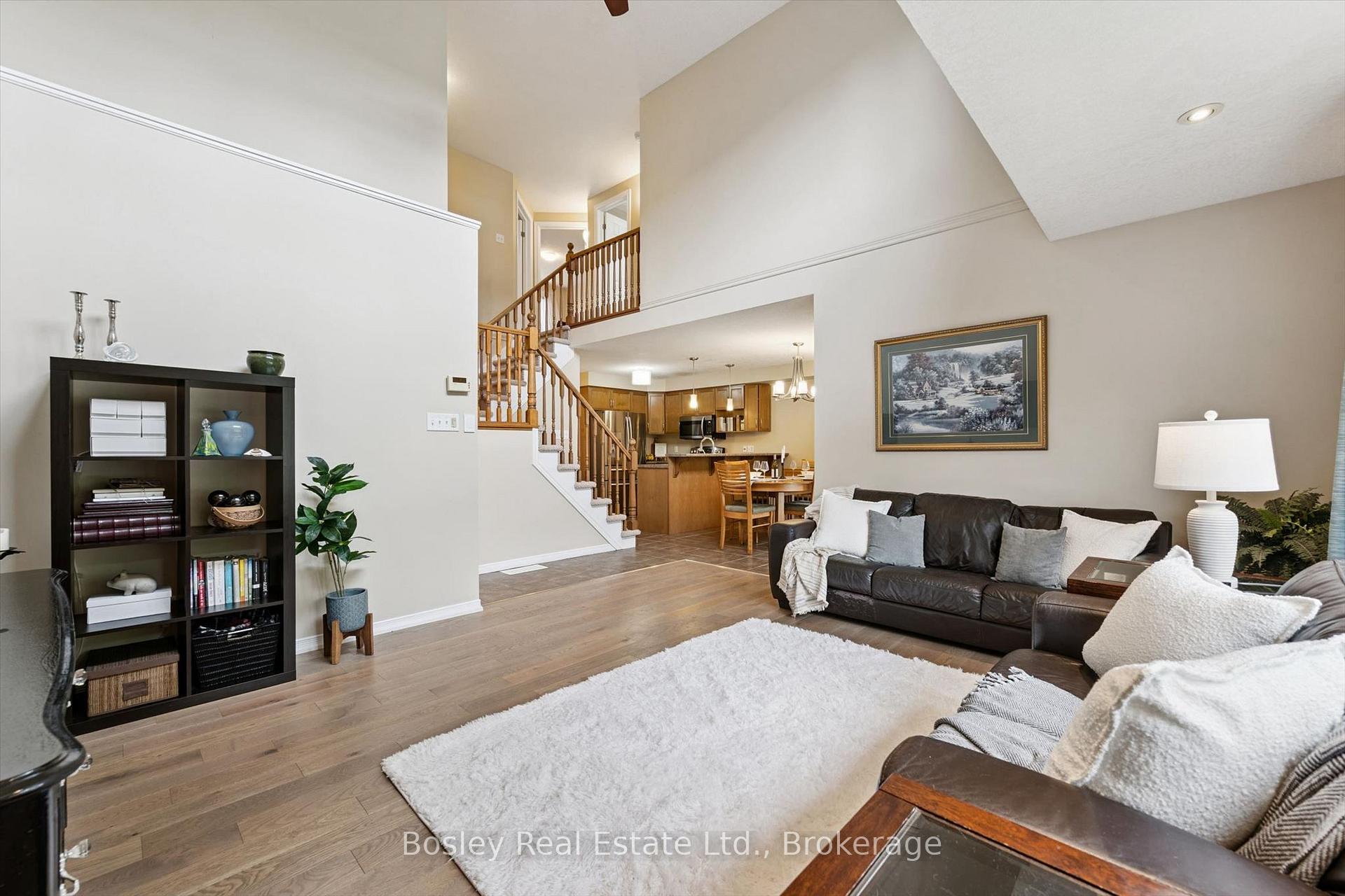Photo 9 of 8 Walker Way, Guelph, Pineridge/Westminster Woods — HOMEH