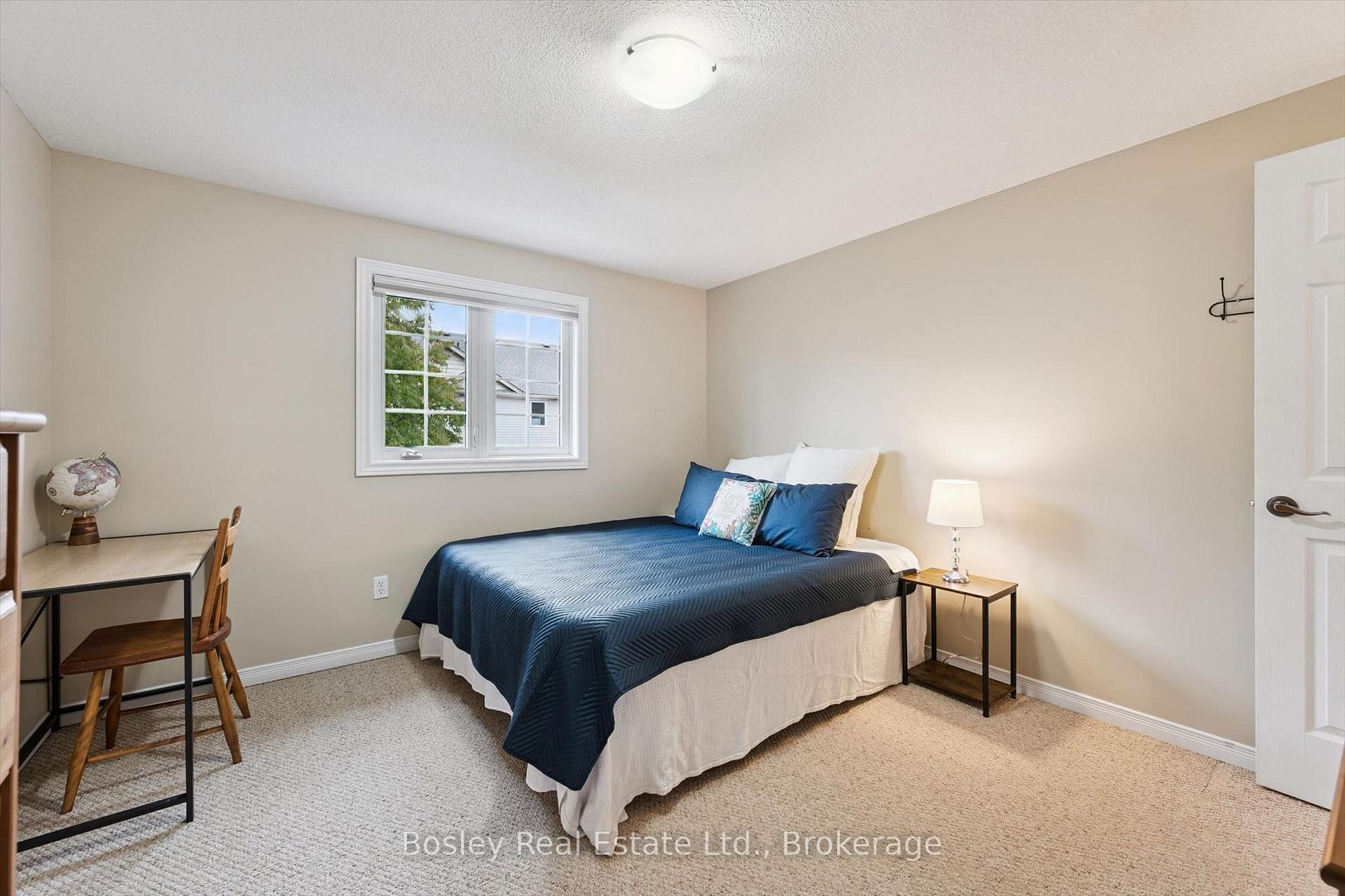 Photo 21 of 8 Walker Way, Guelph, Pineridge/Westminster Woods — HOMEH