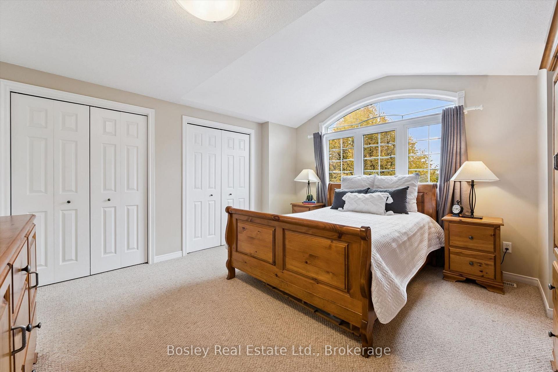 Photo 22 of 8 Walker Way, Guelph, Pineridge/Westminster Woods — HOMEH