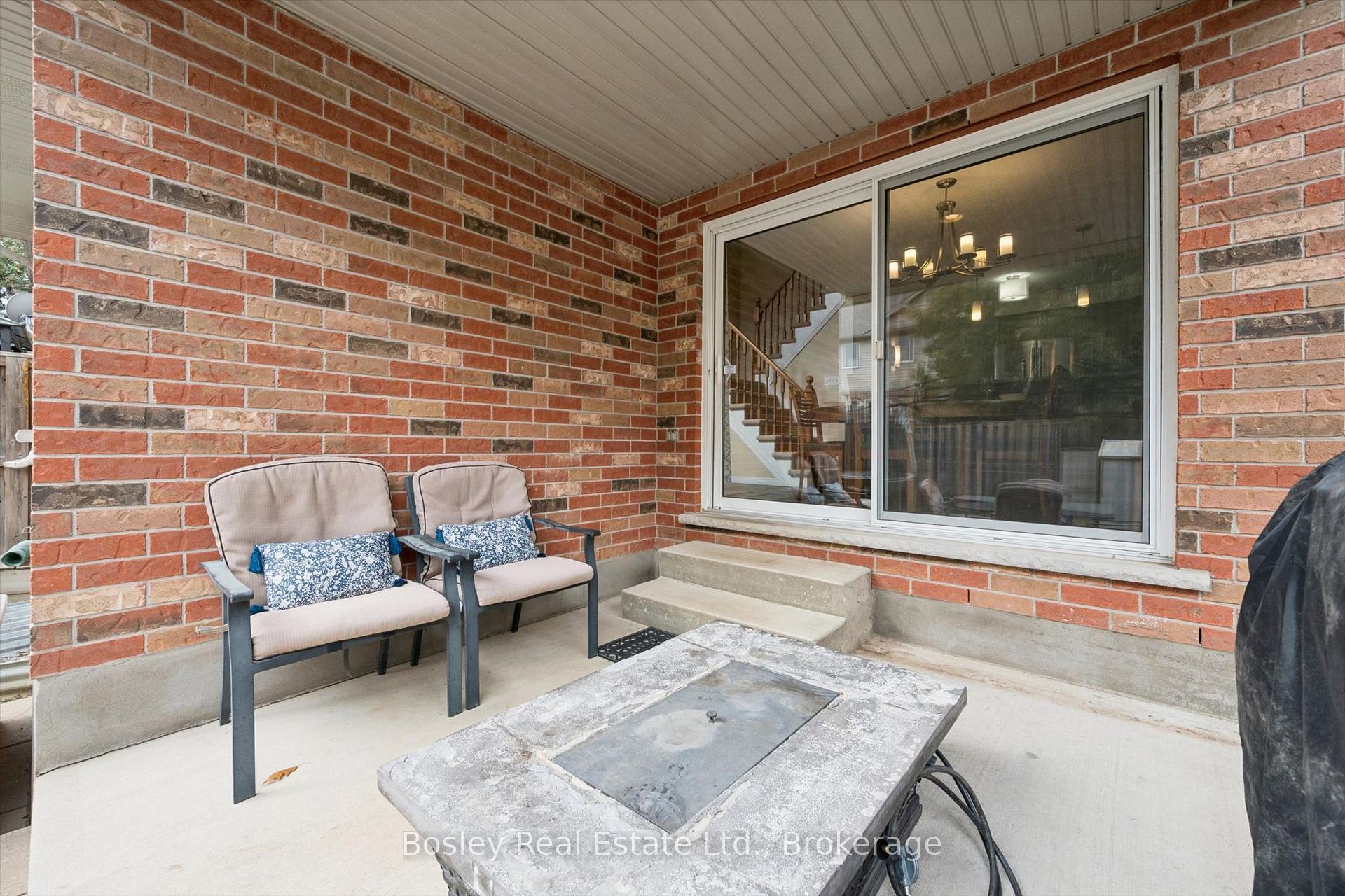 Photo 33 of 8 Walker Way, Guelph, Pineridge/Westminster Woods — HOMEH