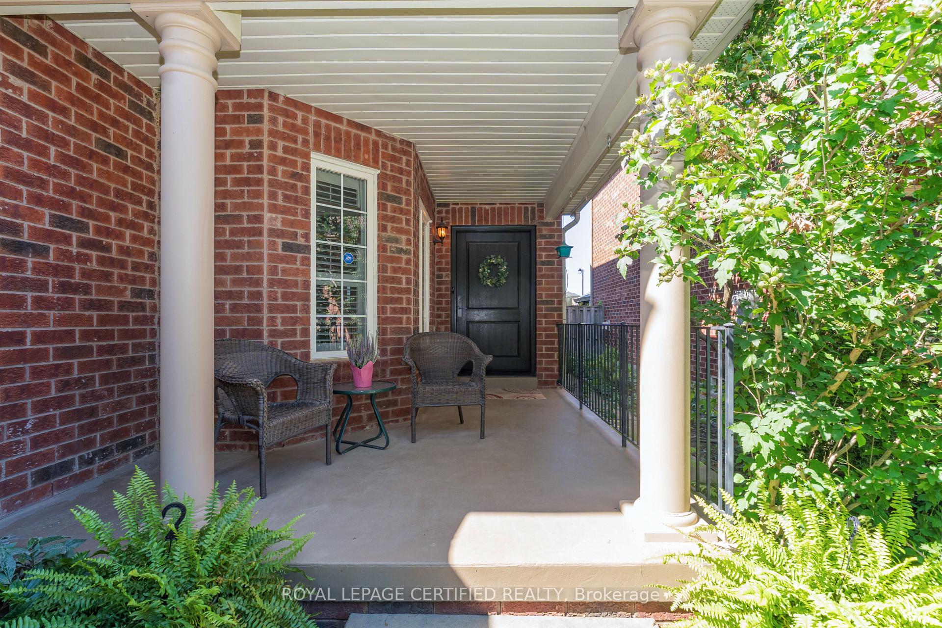 Photo 4 of 6 Collingwood Avenue, Brampton, Snelgrove — HOMEH