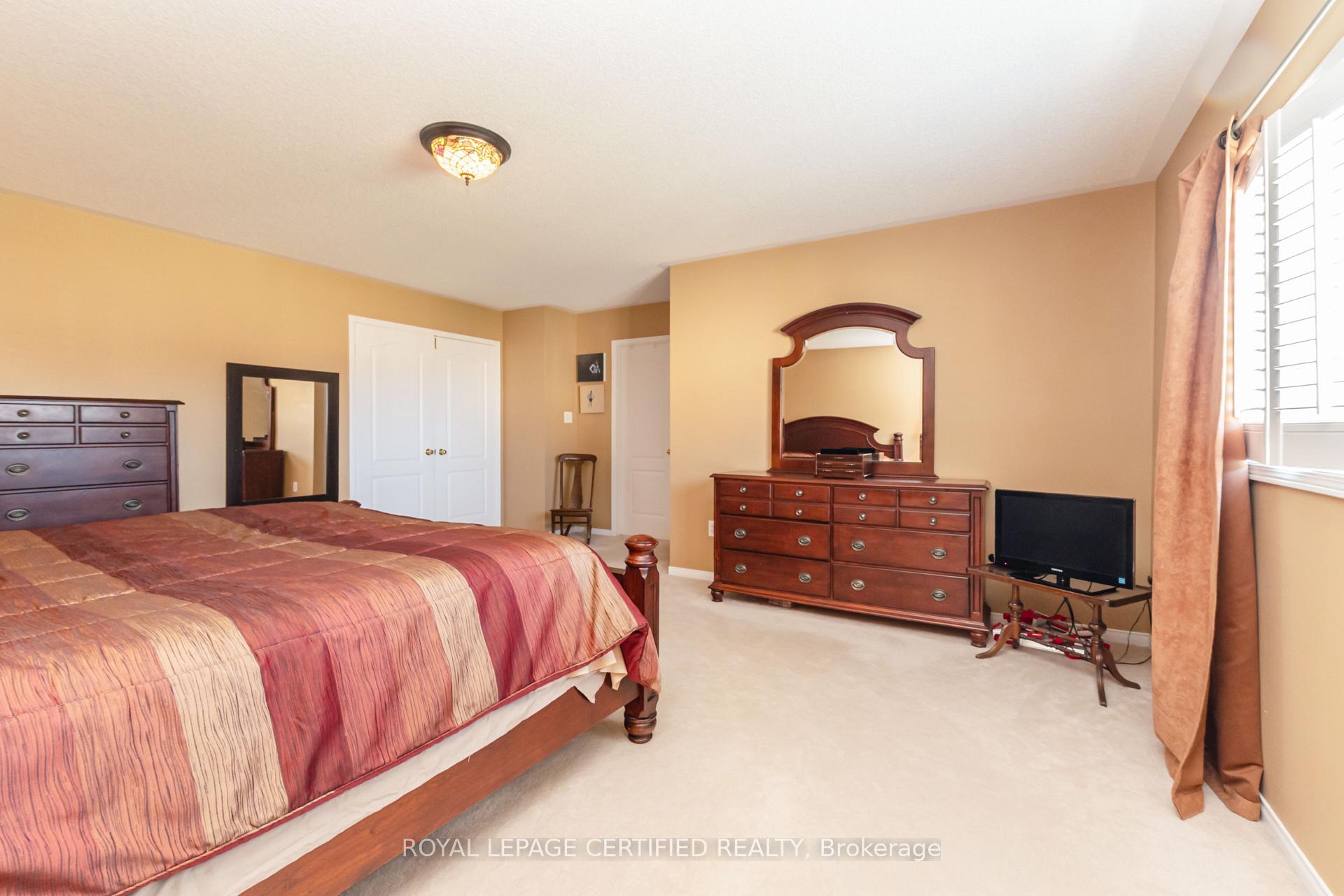 Photo 19 of 6 Collingwood Avenue, Brampton, Snelgrove — HOMEH