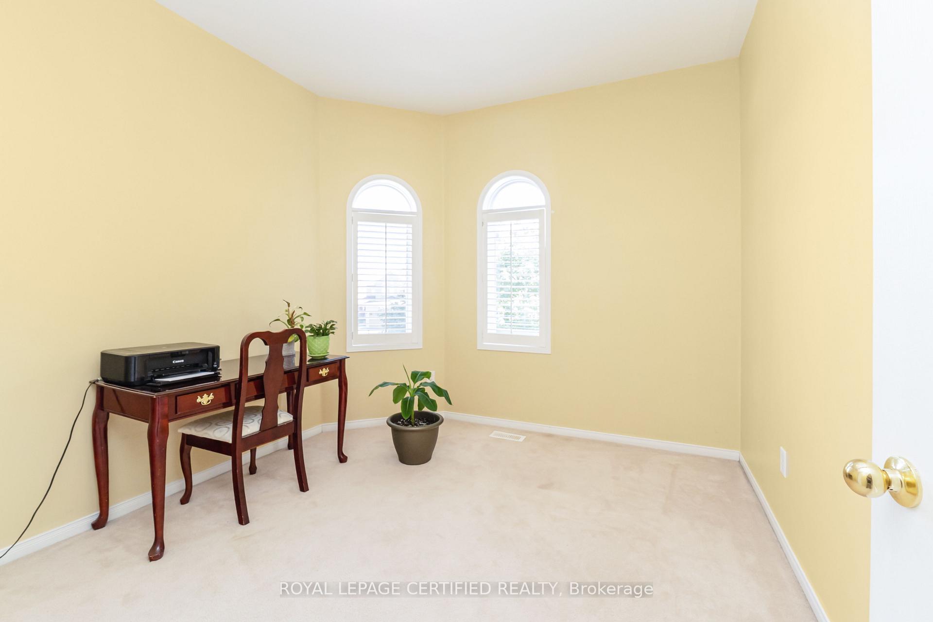 Photo 23 of 6 Collingwood Avenue, Brampton, Snelgrove — HOMEH