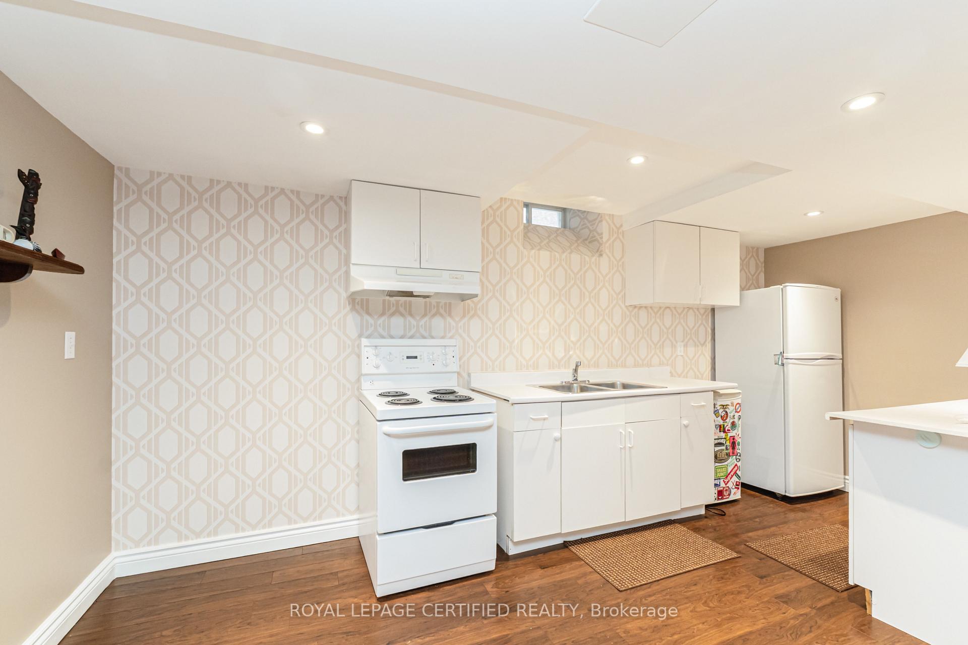Photo 25 of 6 Collingwood Avenue, Brampton, Snelgrove — HOMEH