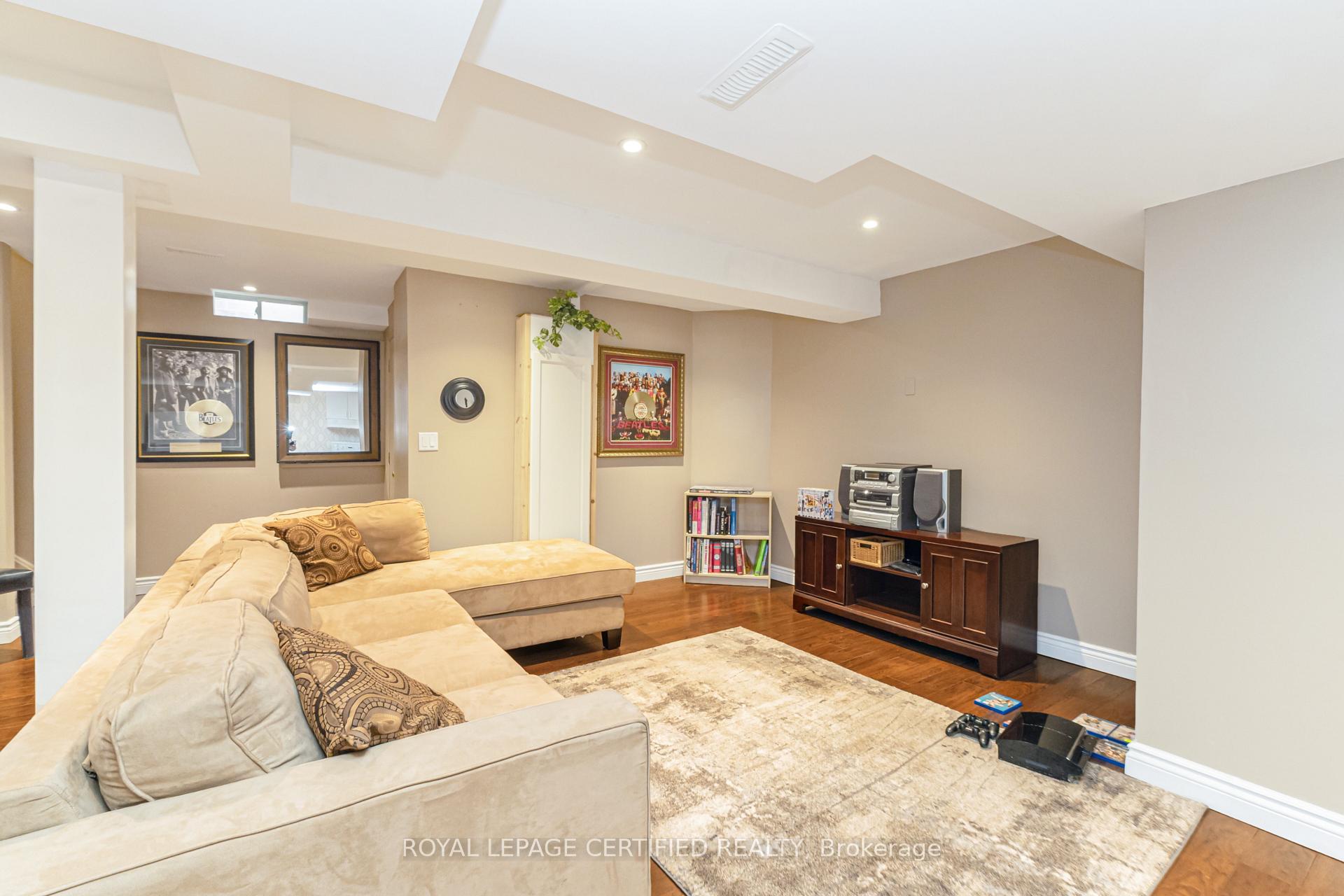 Photo 28 of 6 Collingwood Avenue, Brampton, Snelgrove — HOMEH