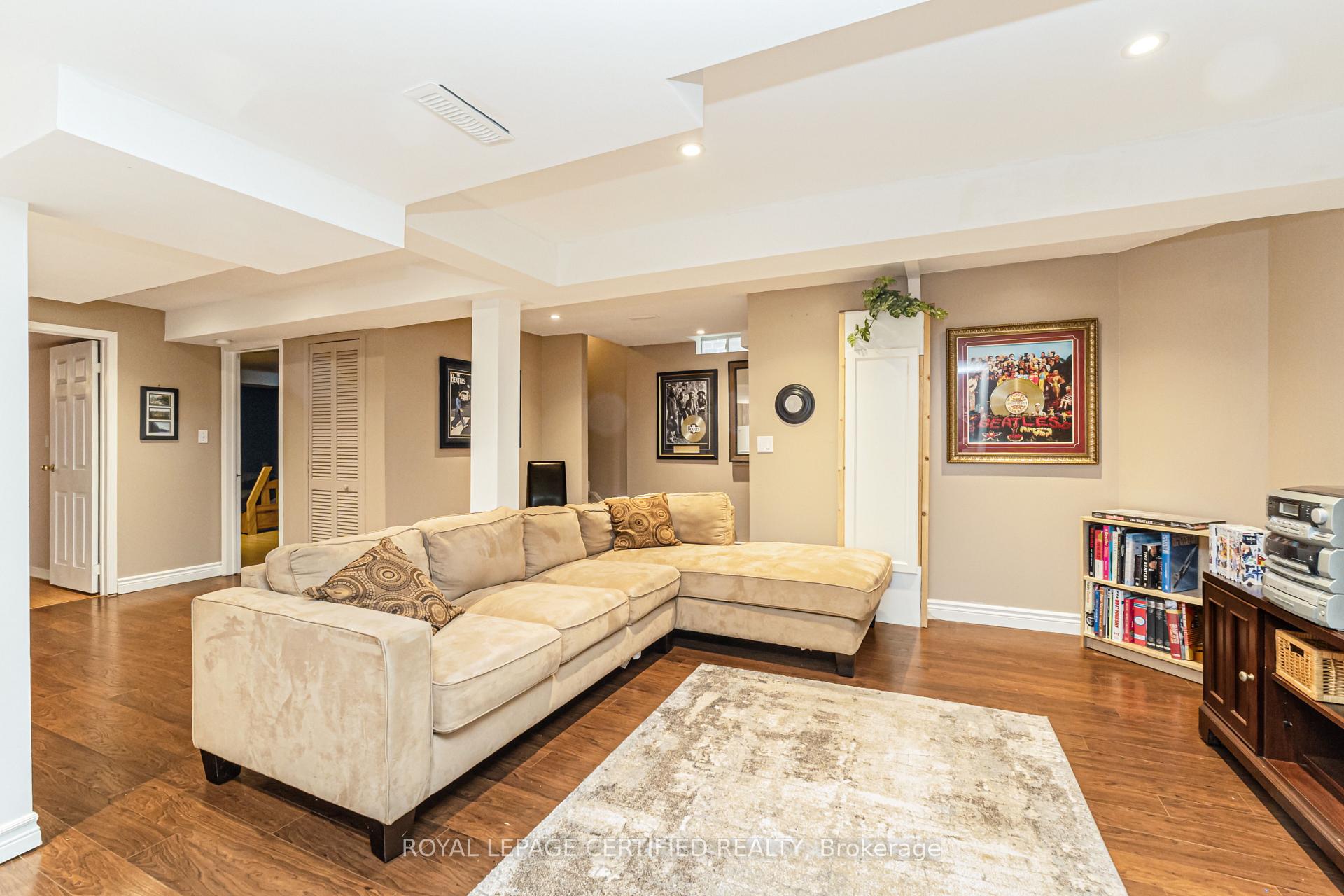 Photo 29 of 6 Collingwood Avenue, Brampton, Snelgrove — HOMEH