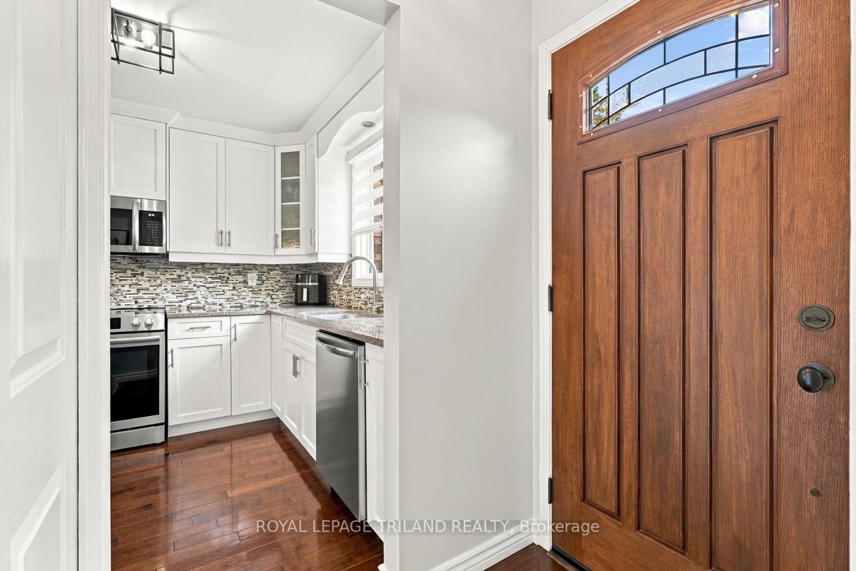 Photo 6 of 1345 Aldersbrook Road, London, North I — HOMEH