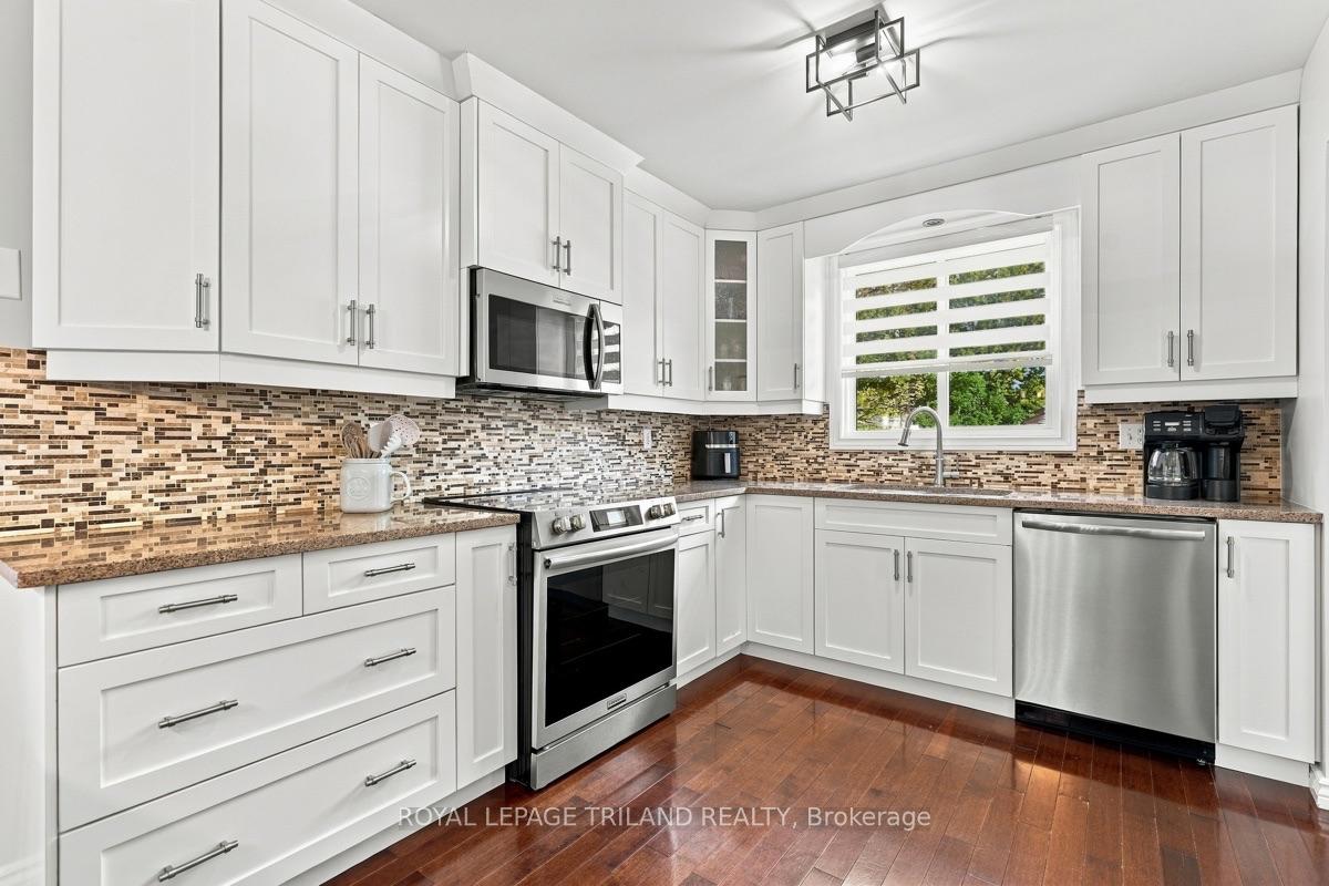 Photo 14 of 1345 Aldersbrook Road, London, North I — HOMEH