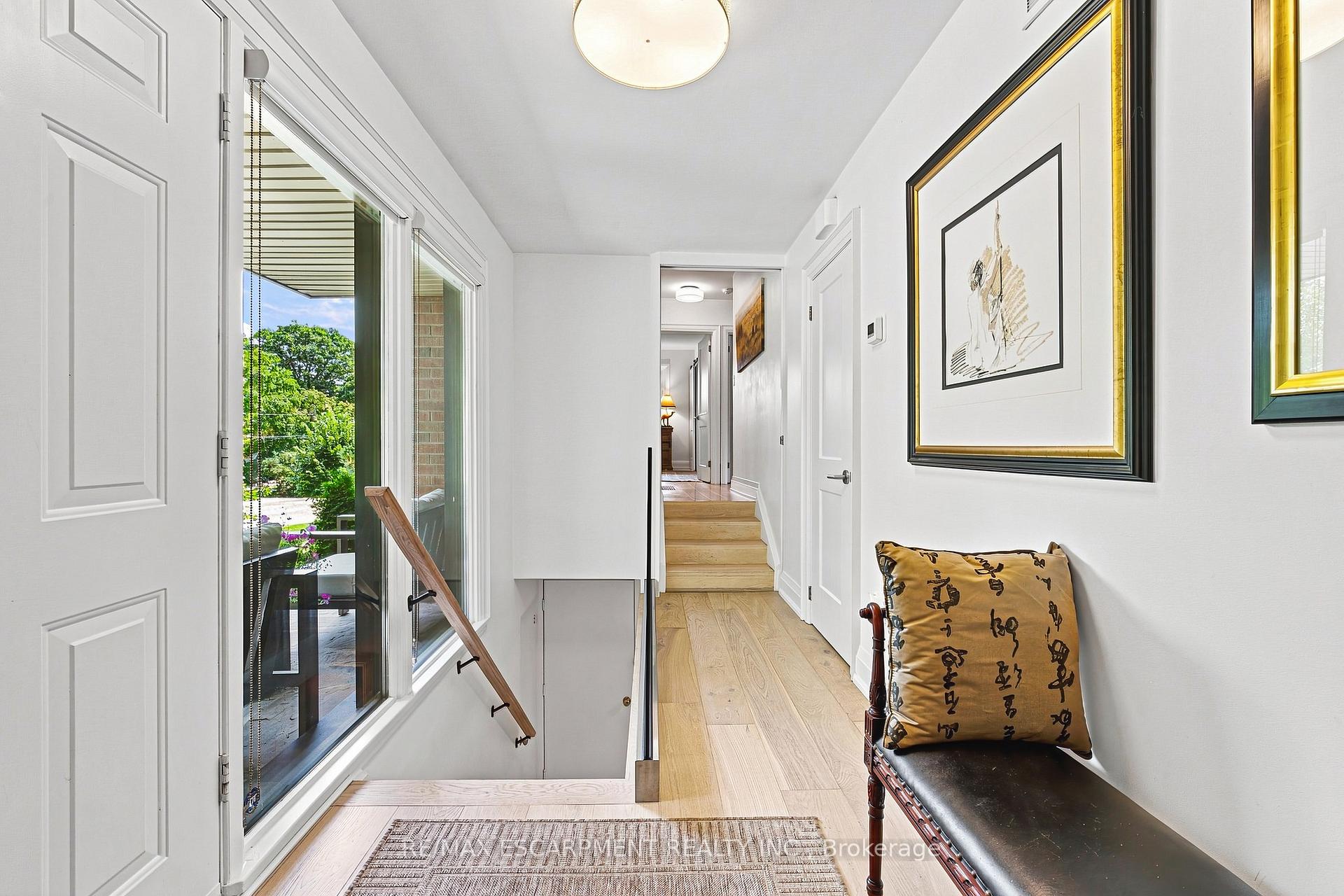 Photo 21 of 794 Falcon Boulevard, Burlington, LaSalle — HOMEH