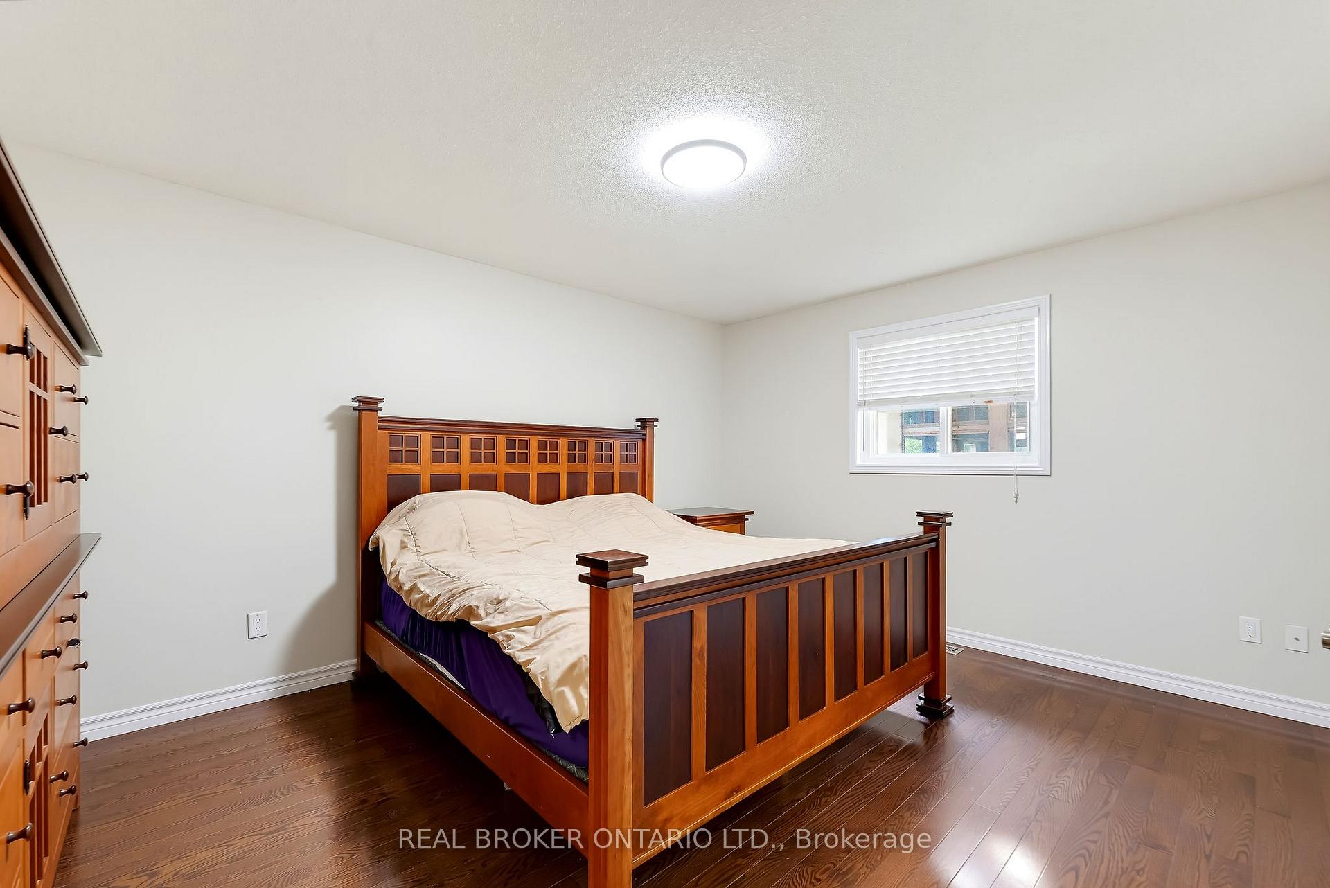 Photo 17 of 96 Munro Crescent, Uxbridge — HOMEH