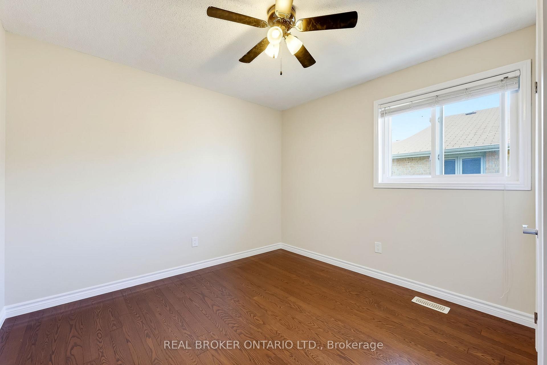 Photo 20 of 96 Munro Crescent, Uxbridge — HOMEH