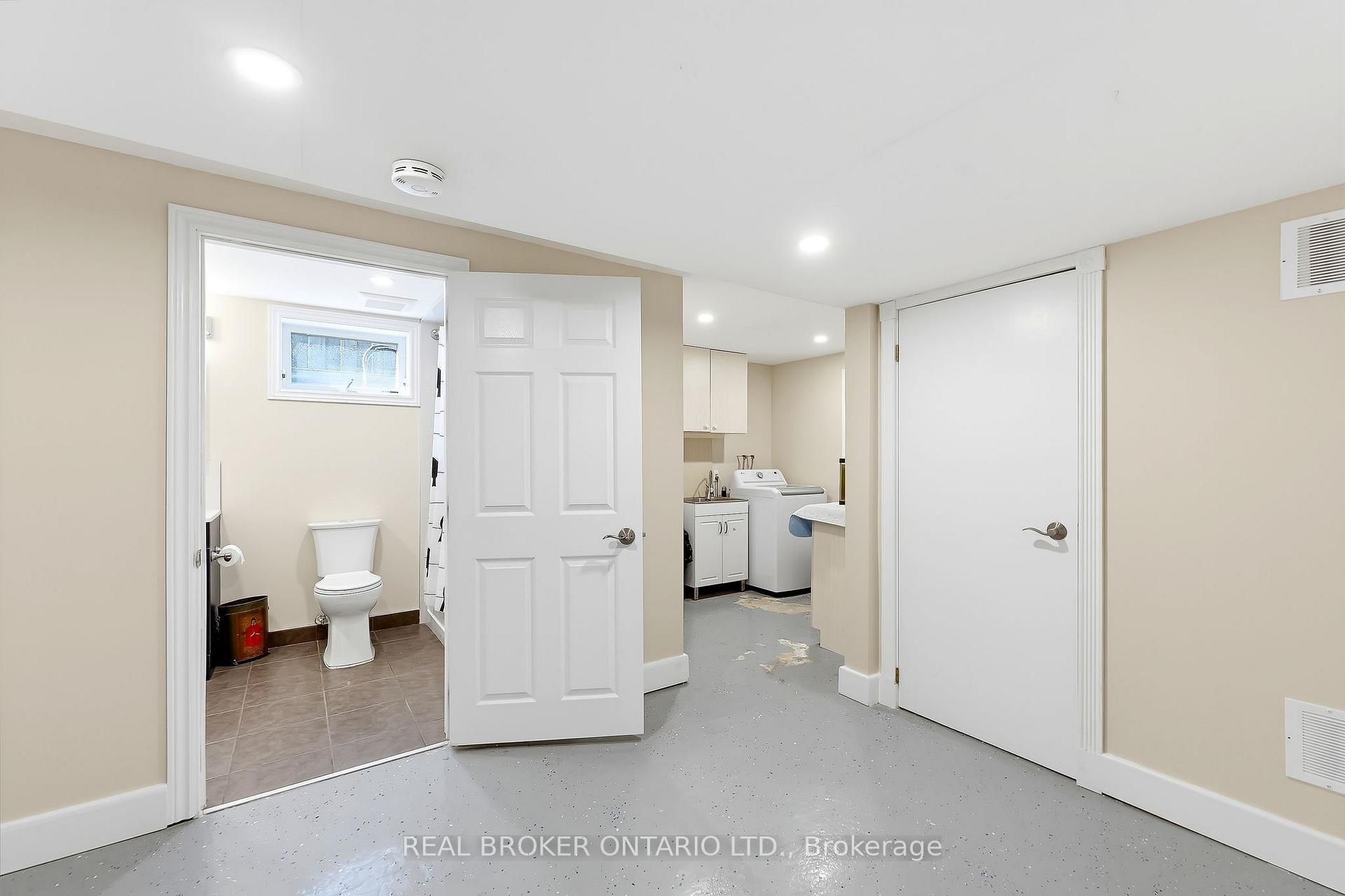 Photo 30 of 96 Munro Crescent, Uxbridge — HOMEH