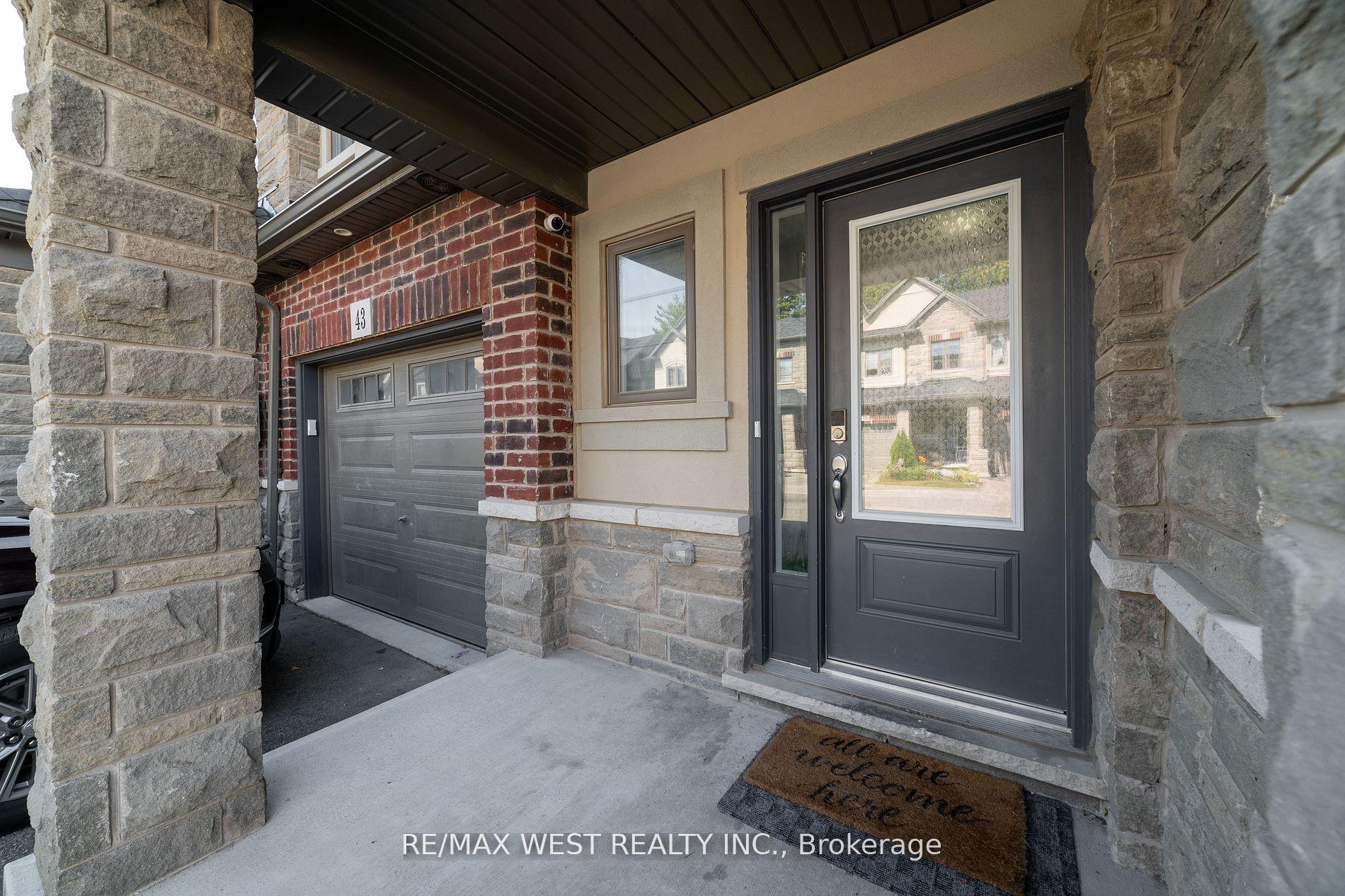 Photo 2 of Unit 44, 324 Equestrian Way, Cambridge, Preston Heights — HOMEH