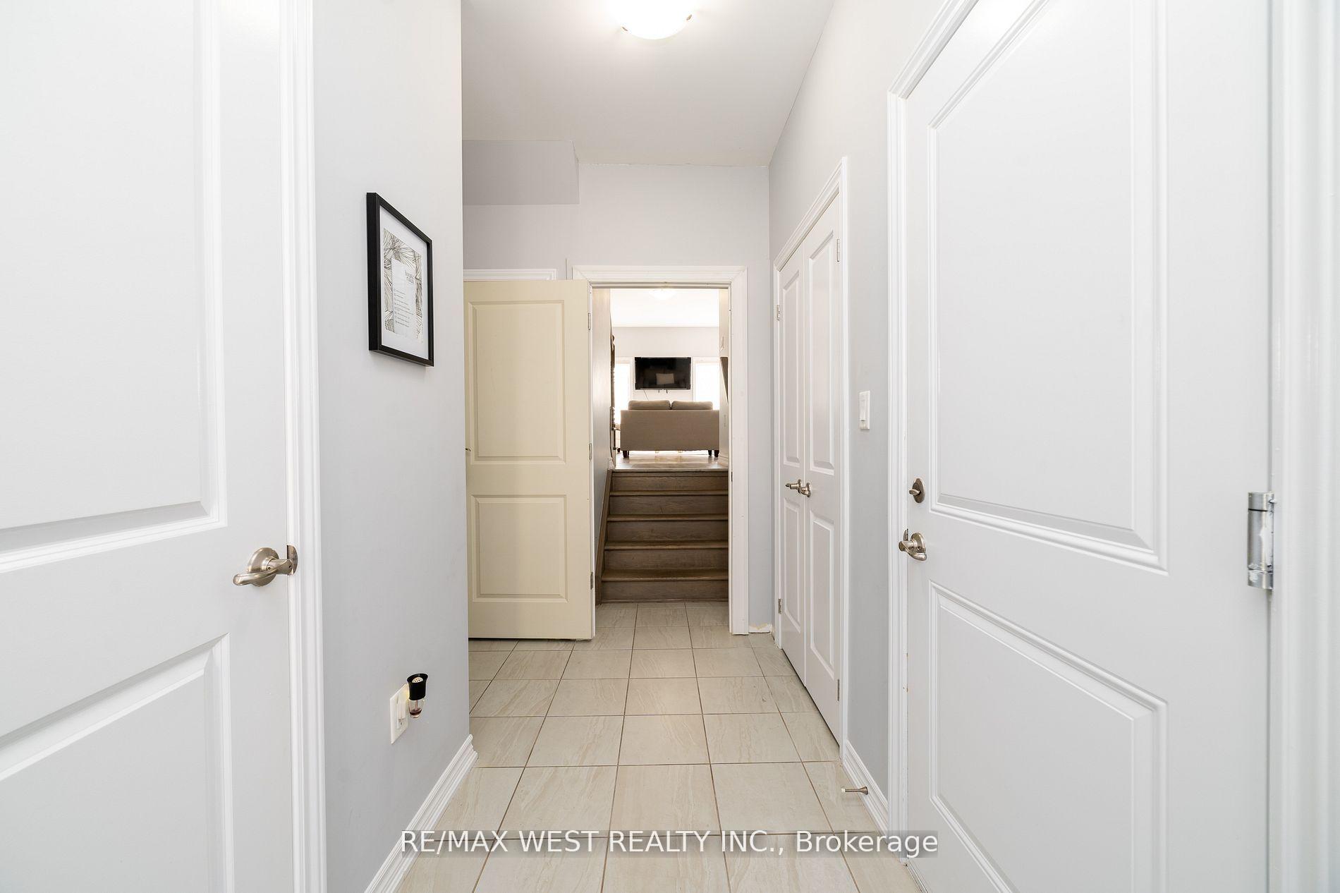 Photo 4 of Unit 44, 324 Equestrian Way, Cambridge, Preston Heights — HOMEH
