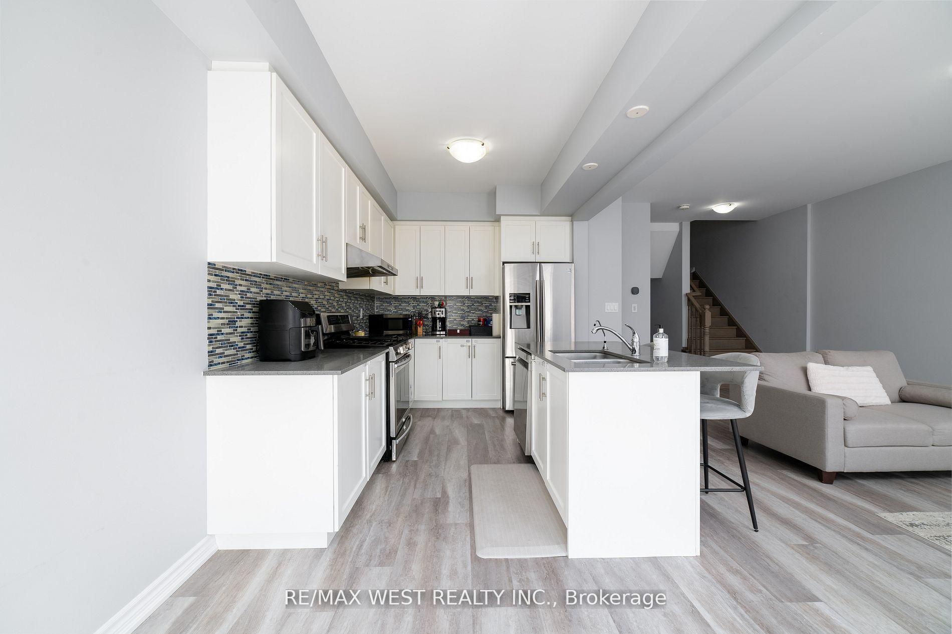 Photo 7 of Unit 44, 324 Equestrian Way, Cambridge, Preston Heights — HOMEH