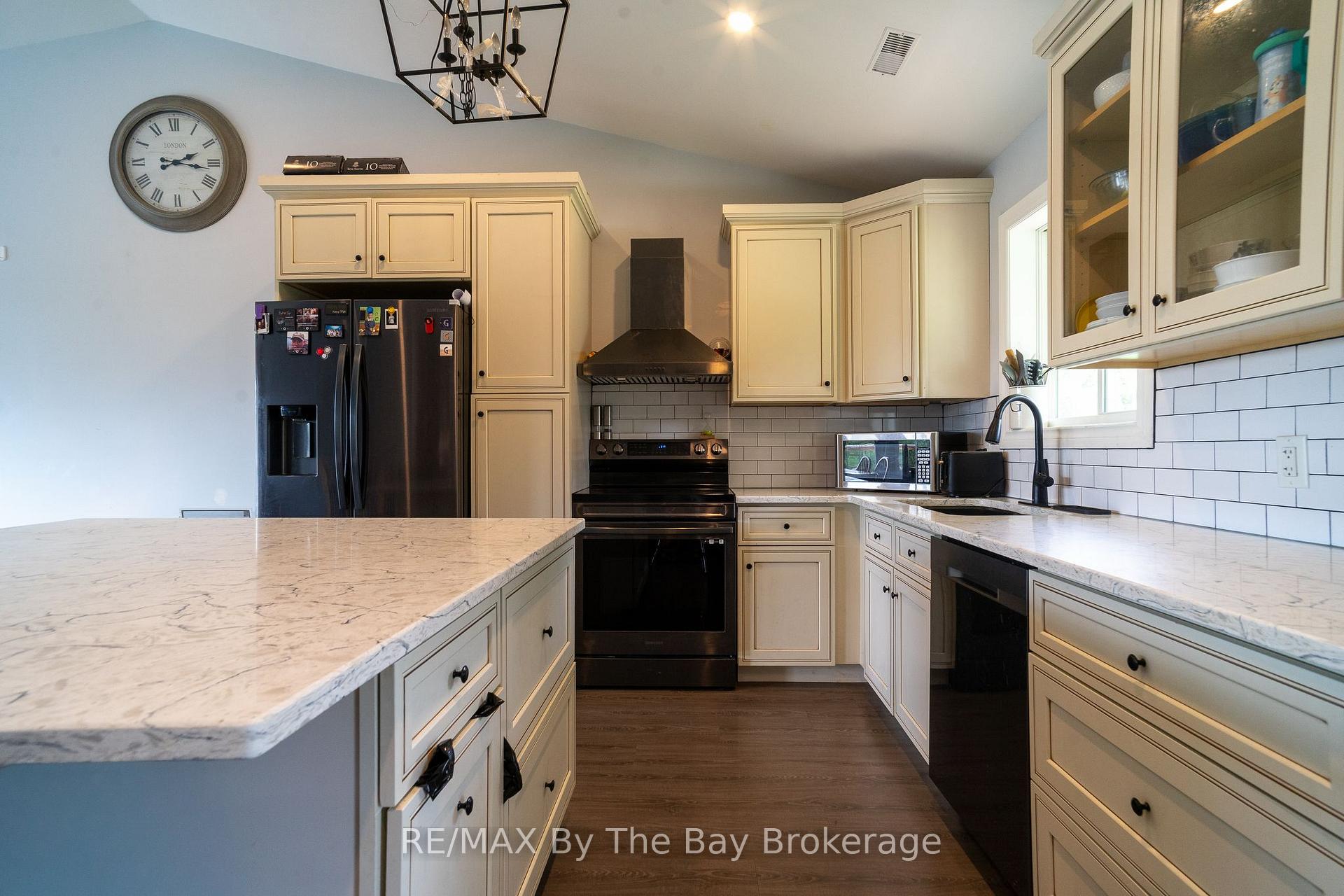 Photo 12 of 444557 Concession 8 Road, West Grey — HOMEH