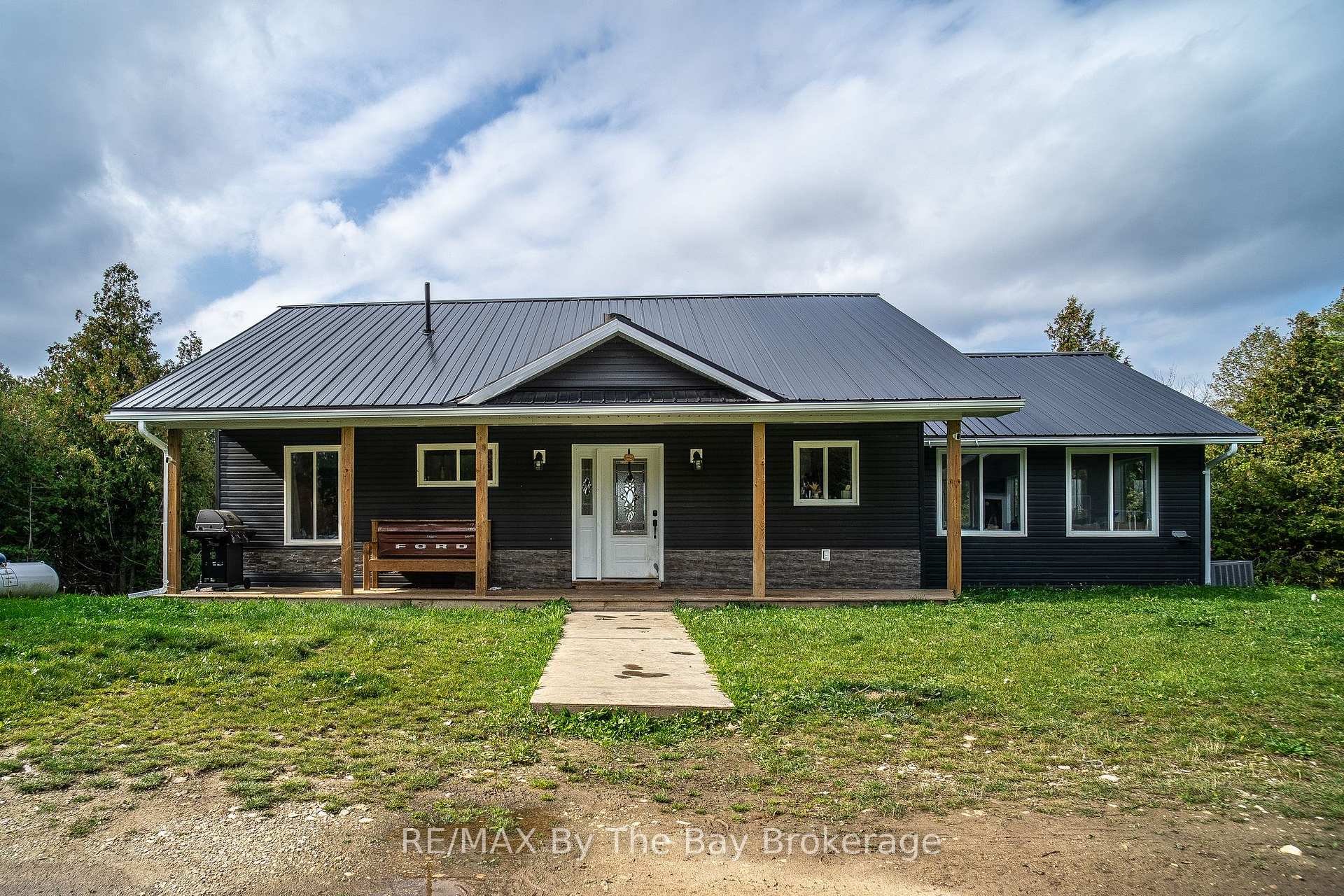 Photo 27 of 444557 Concession 8 Road, West Grey — HOMEH