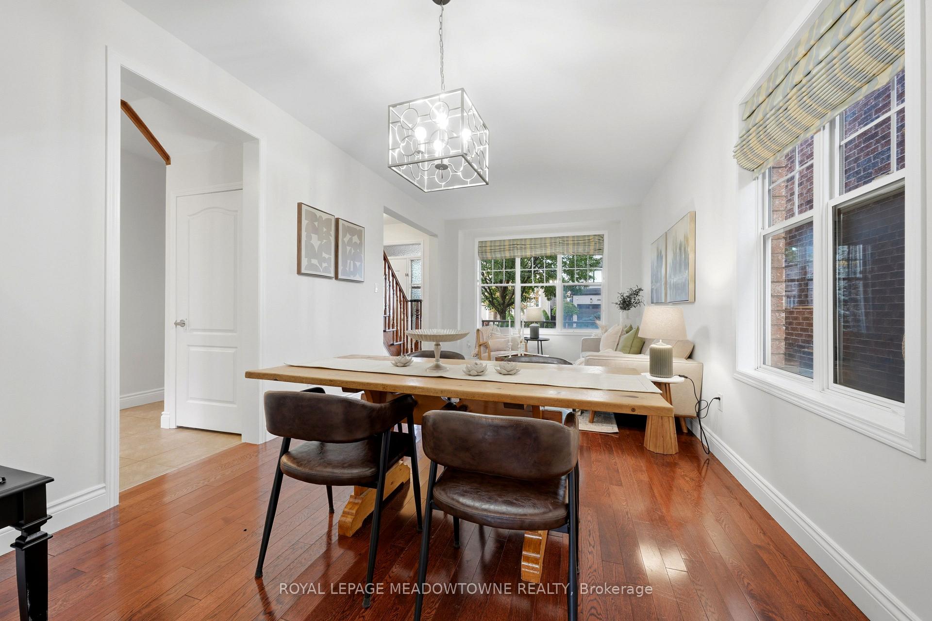Photo 11 of 721 Switzer Crescent, Milton, Coates — HOMEH