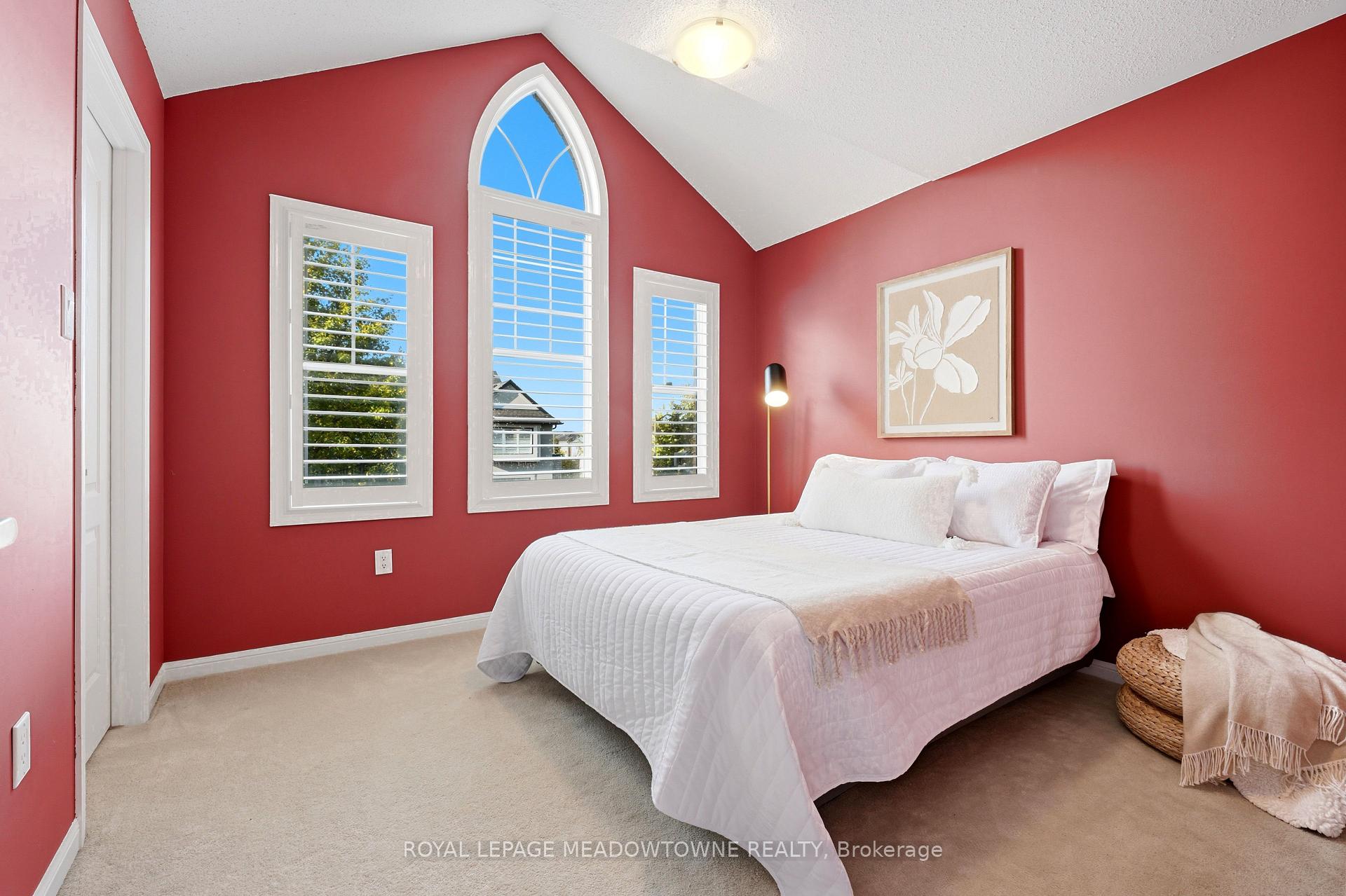 Photo 36 of 721 Switzer Crescent, Milton, Coates — HOMEH