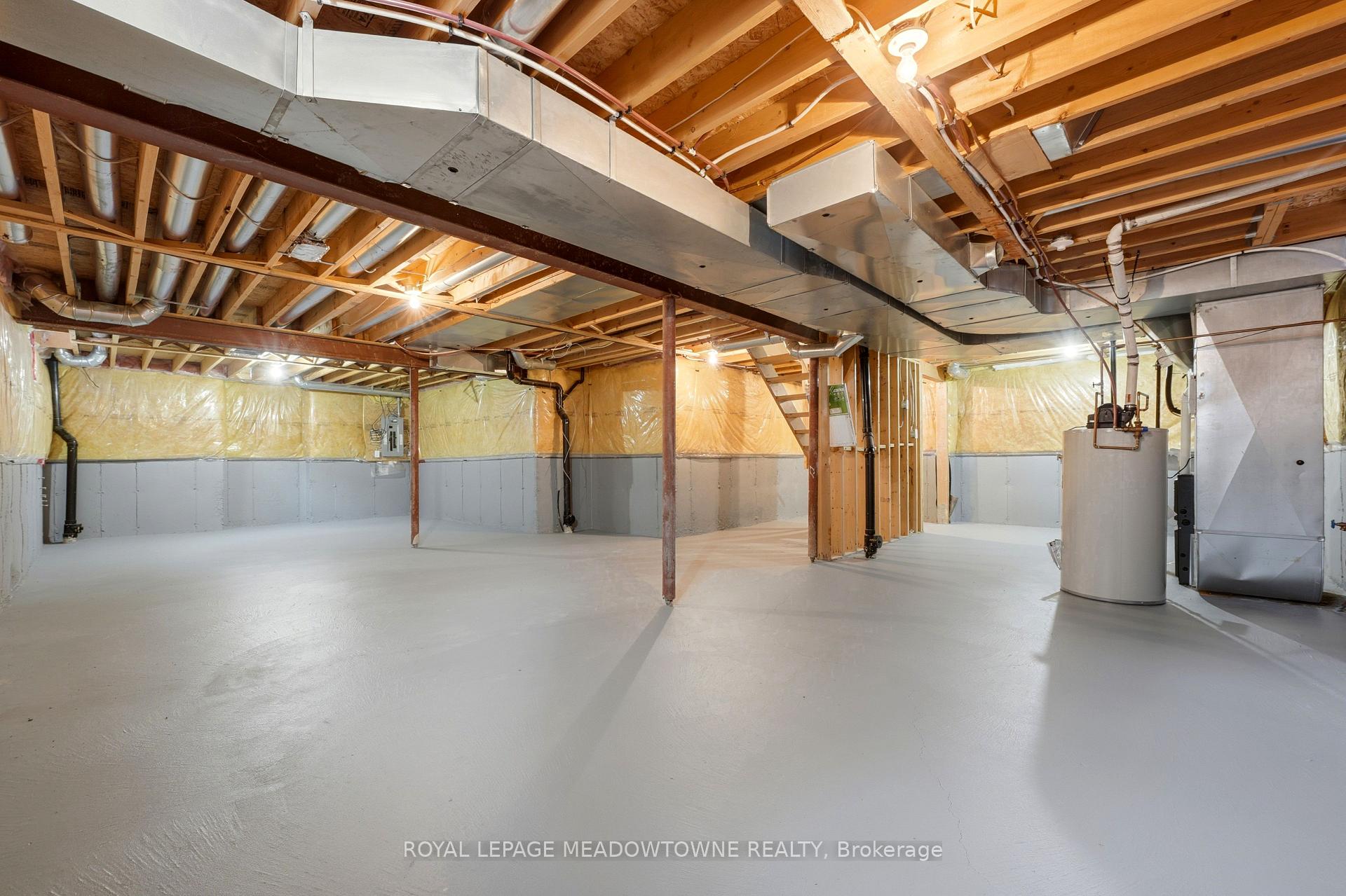 Photo 42 of 721 Switzer Crescent, Milton, Coates — HOMEH