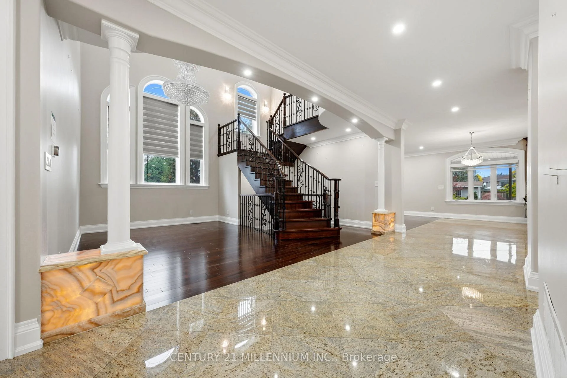 Photo 10 of 99 Fairview Road W, Mississauga, Fairview — HOMEH