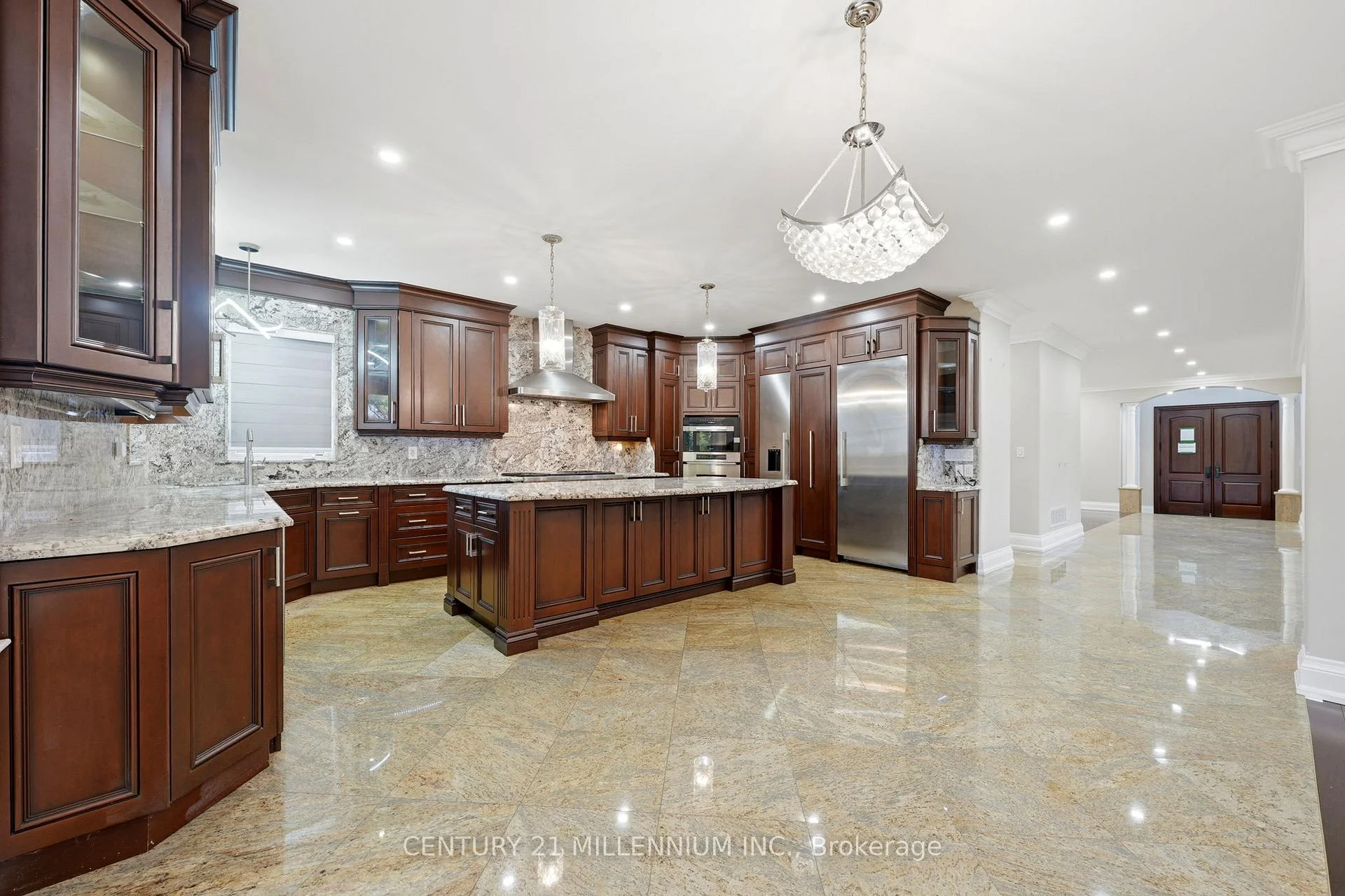 Photo 15 of 99 Fairview Road W, Mississauga, Fairview — HOMEH