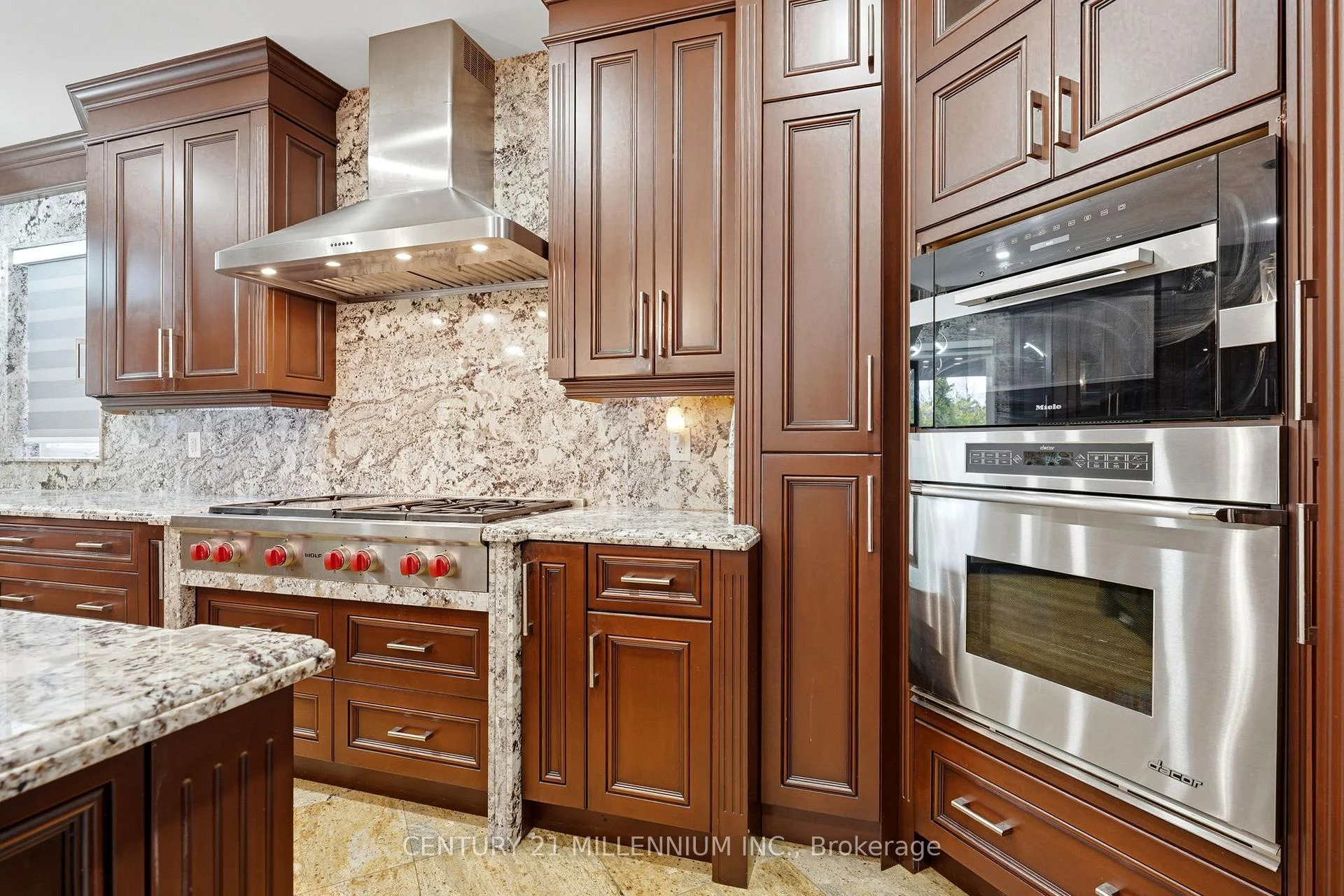 Photo 16 of 99 Fairview Road W, Mississauga, Fairview — HOMEH