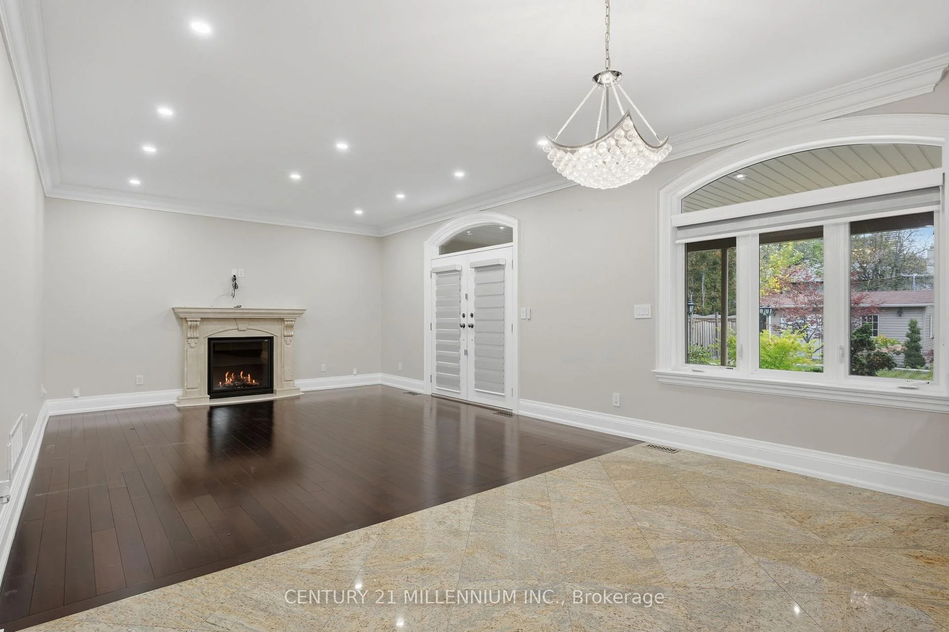 Photo 17 of 99 Fairview Road W, Mississauga, Fairview — HOMEH