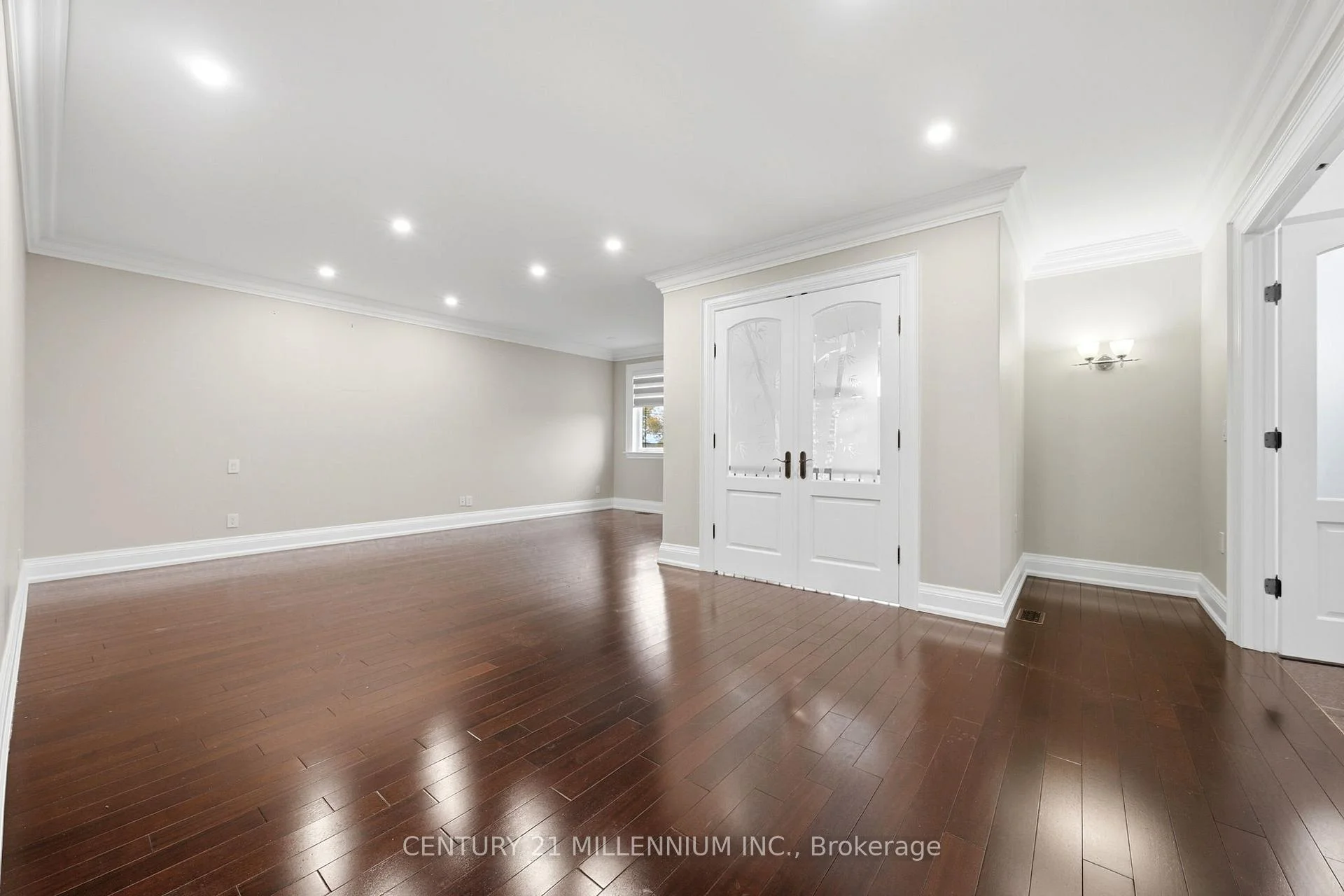 Photo 21 of 99 Fairview Road W, Mississauga, Fairview — HOMEH