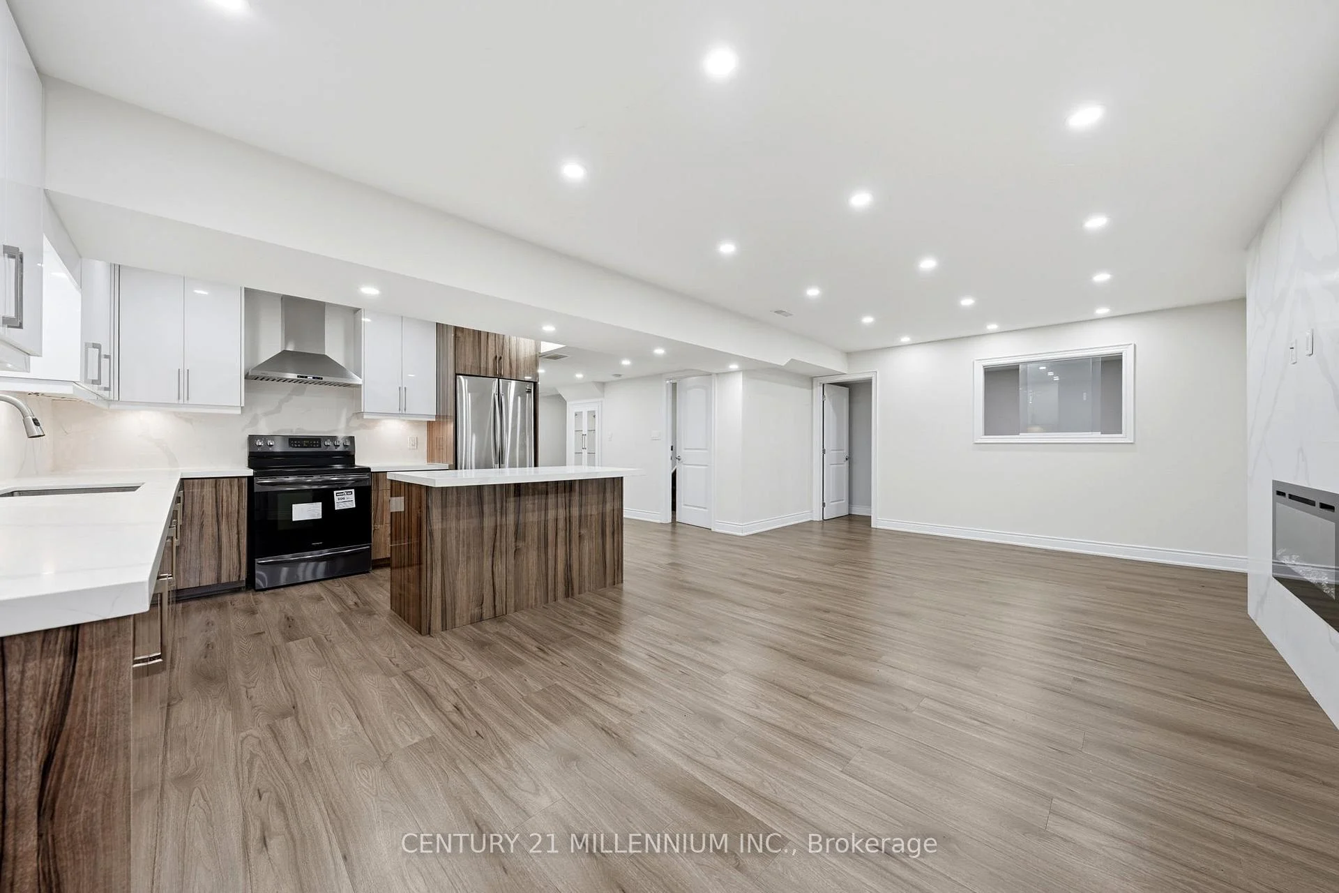 Photo 34 of 99 Fairview Road W, Mississauga, Fairview — HOMEH