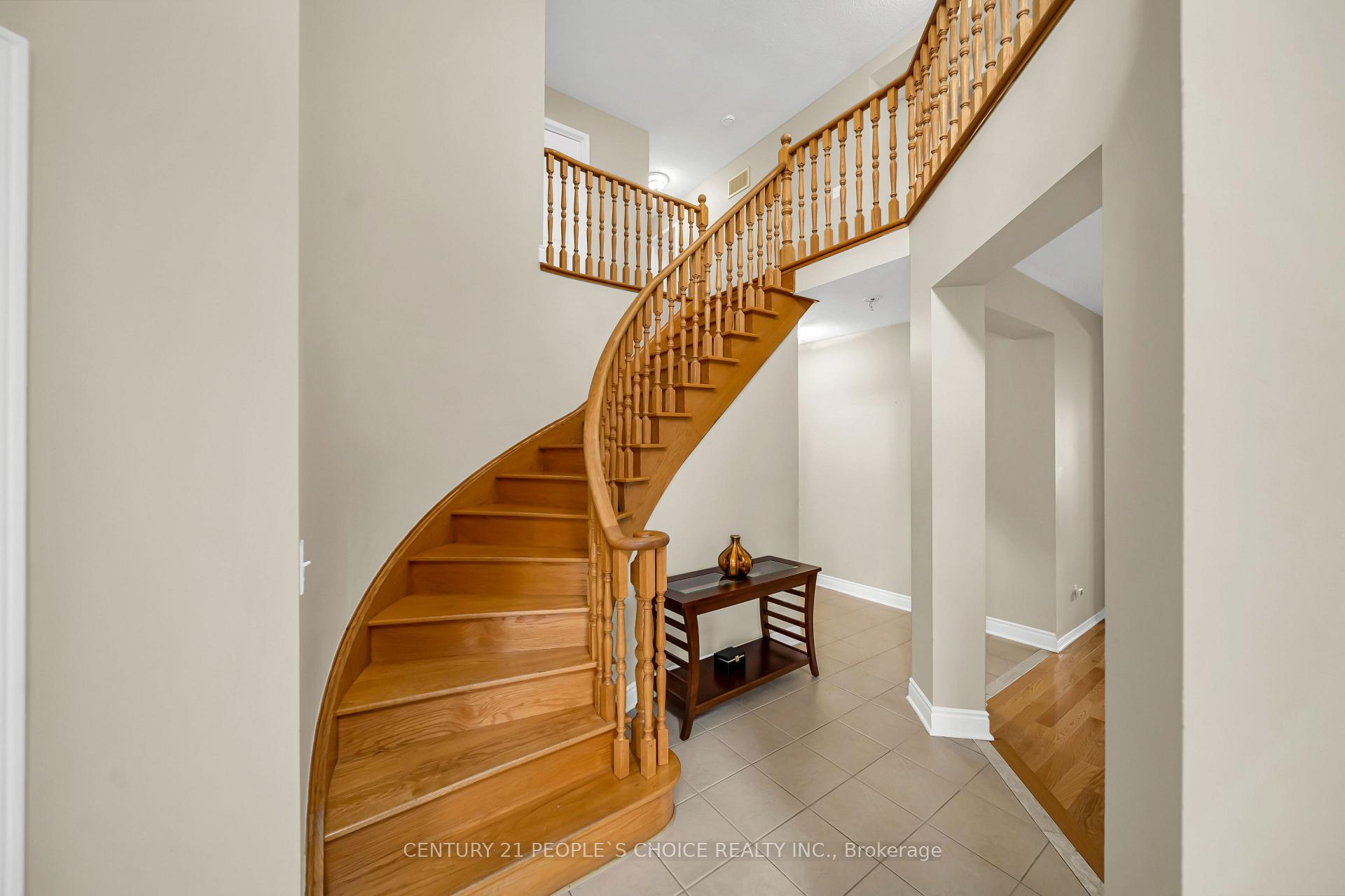 Photo 7 of 36 Humbolt Crescent, Brampton, Fletcher's Meadow — HOMEH