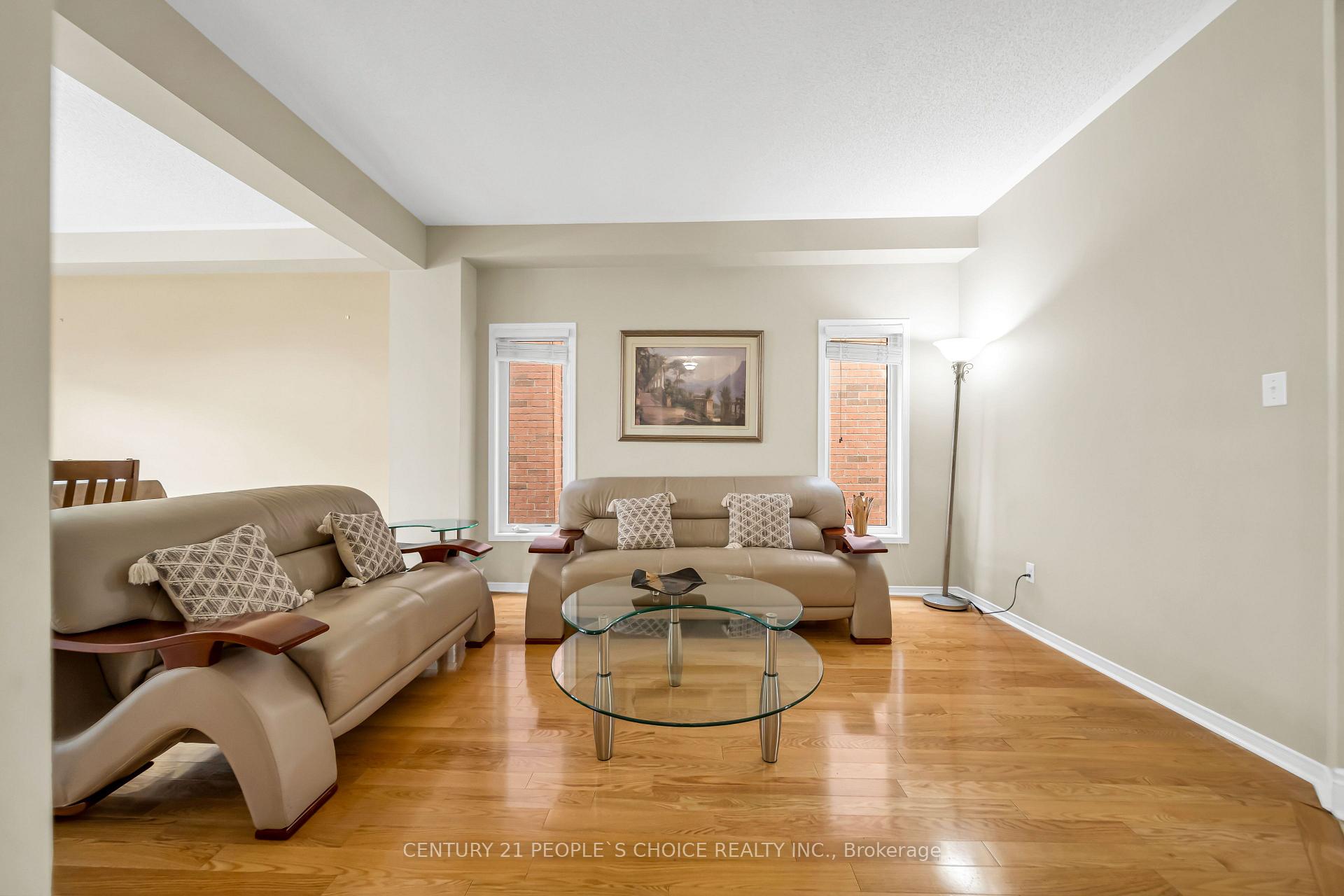 Photo 11 of 36 Humbolt Crescent, Brampton, Fletcher's Meadow — HOMEH