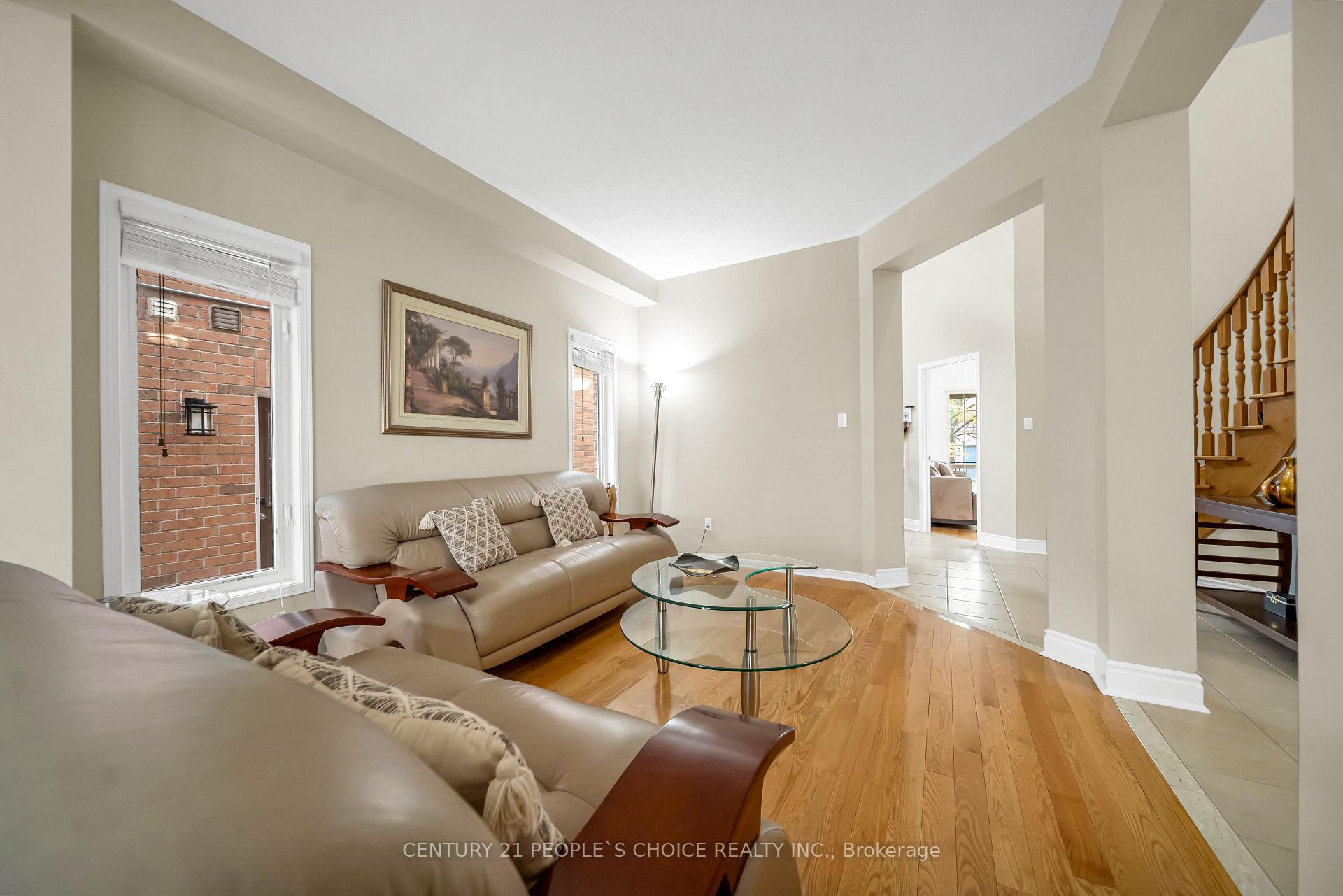 Photo 12 of 36 Humbolt Crescent, Brampton, Fletcher's Meadow — HOMEH