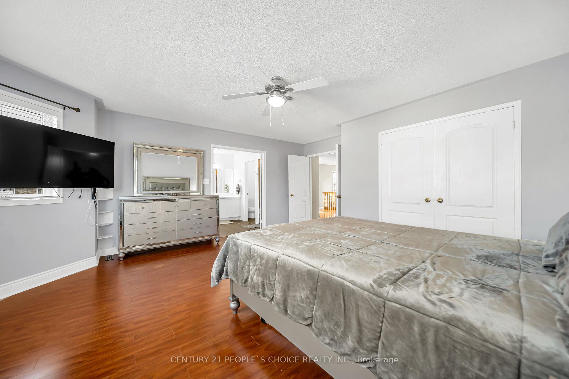 Photo 30 of 36 Humbolt Crescent, Brampton, Fletcher's Meadow — HOMEH